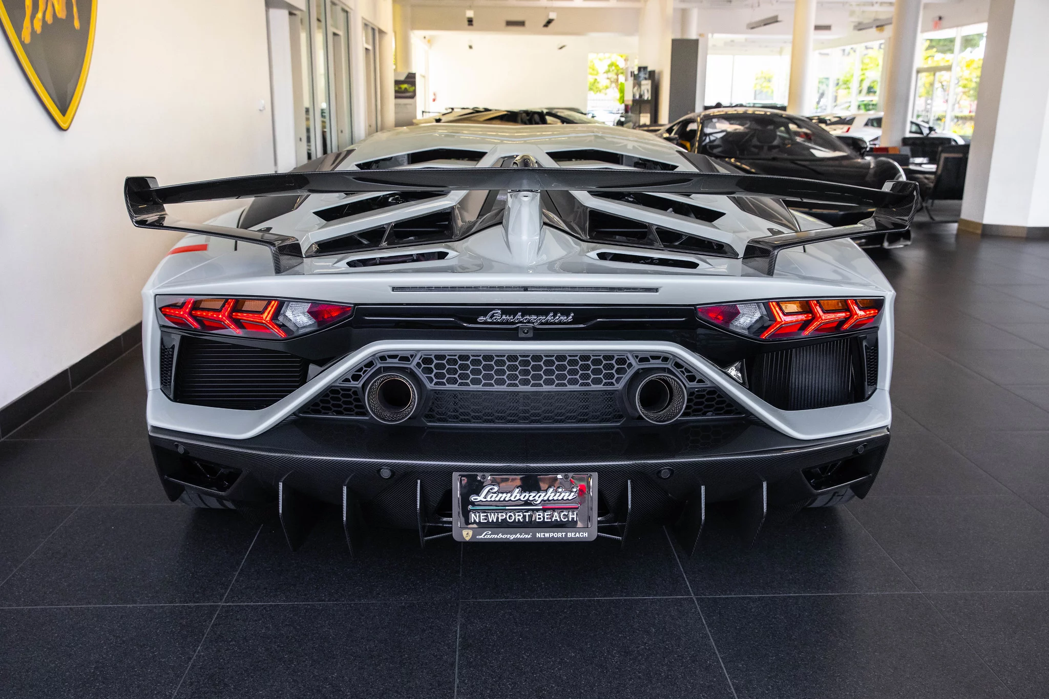 Grigio Macareo Lamborghini Aventador