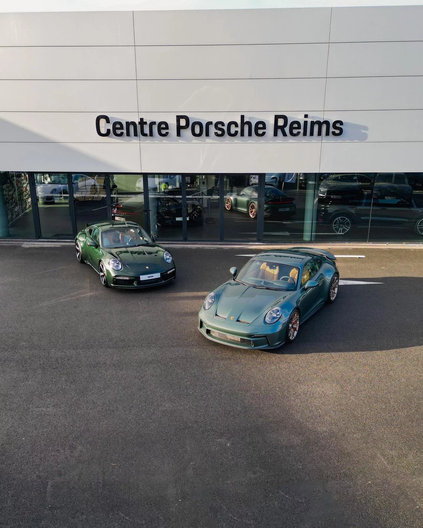 Brewster Green vs Malachite Green Metallic