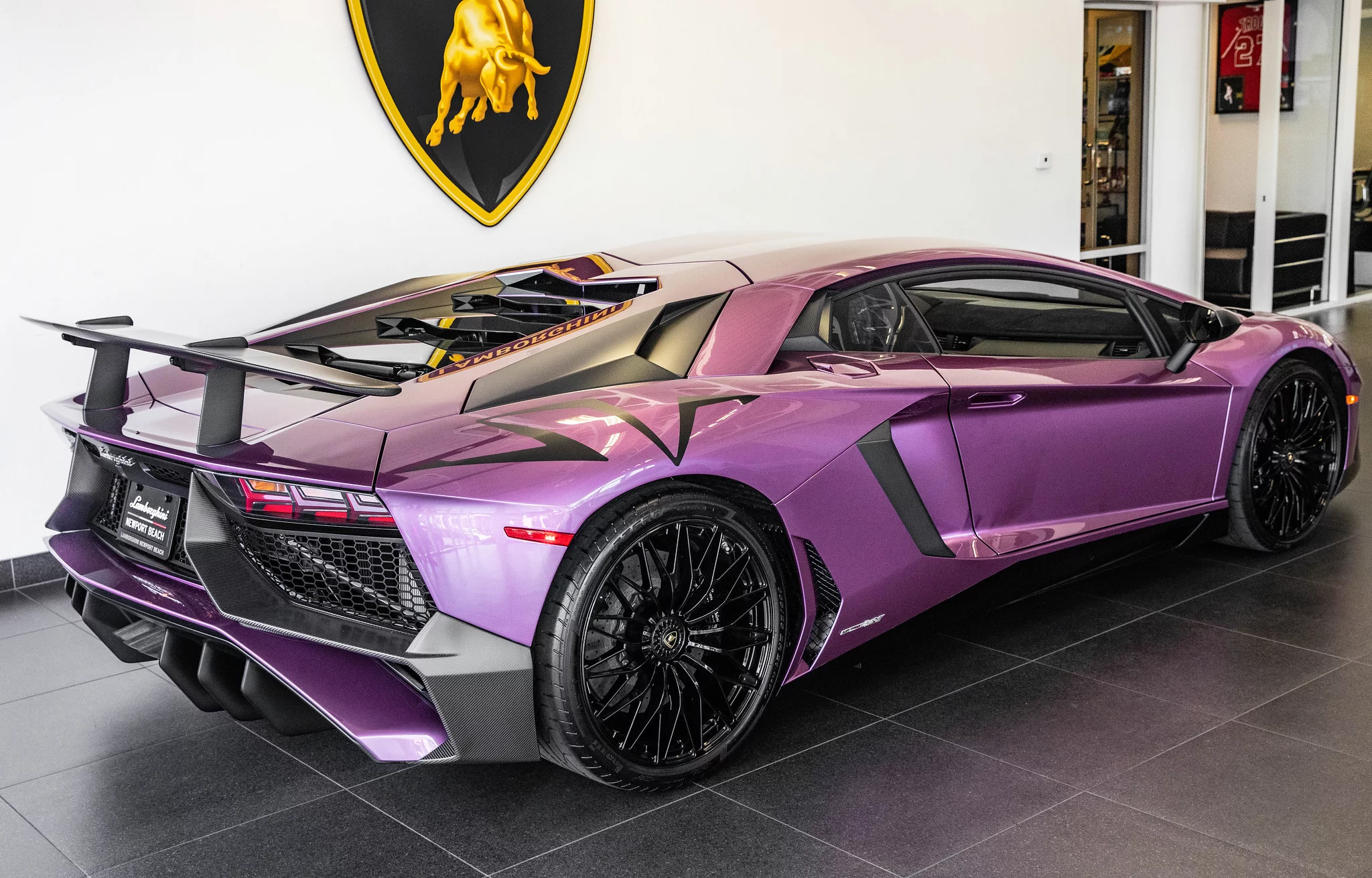 Viola SE30 Lamborghini Aventador