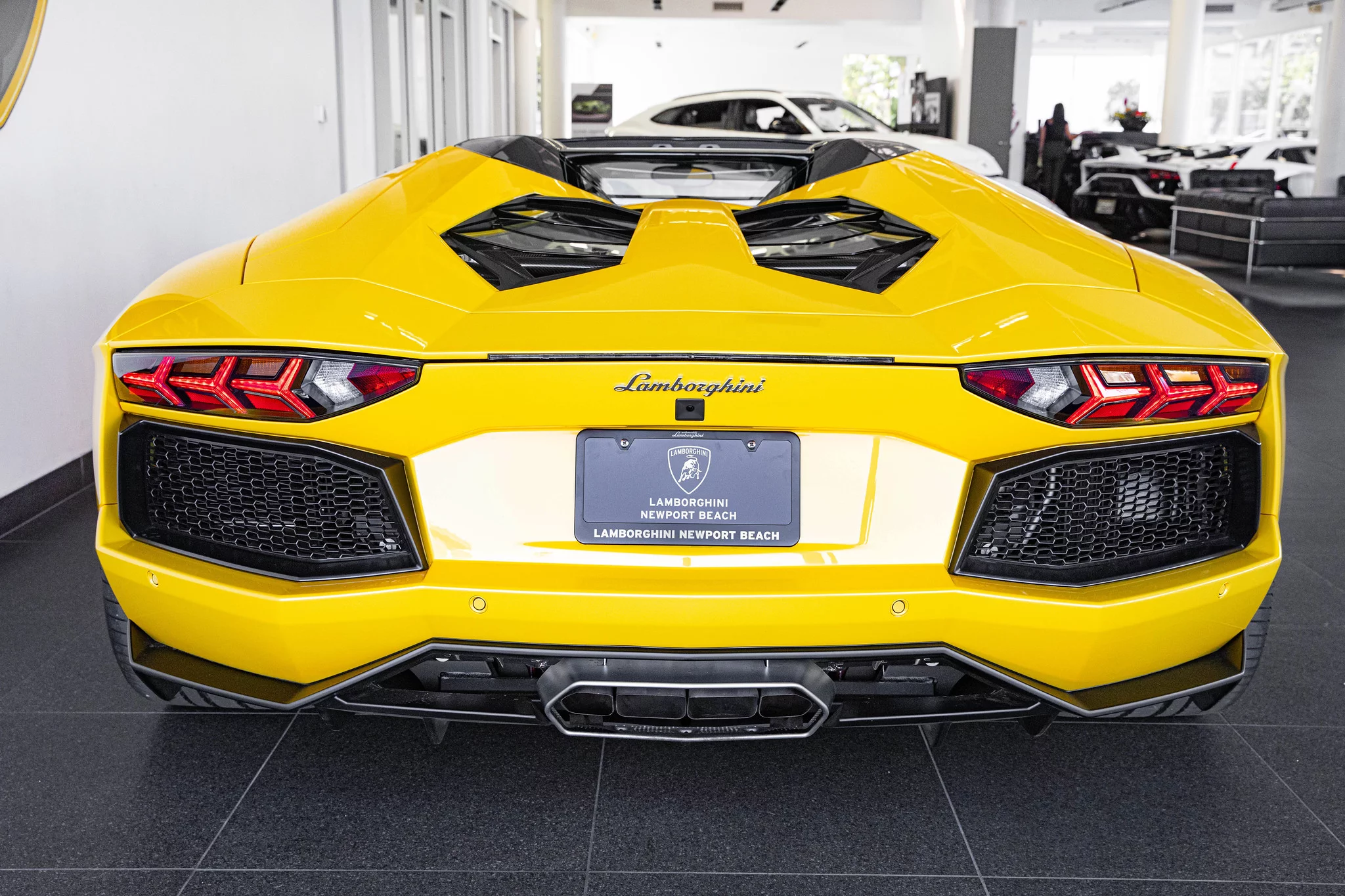 Giallo Orion Lamborghini Aventador