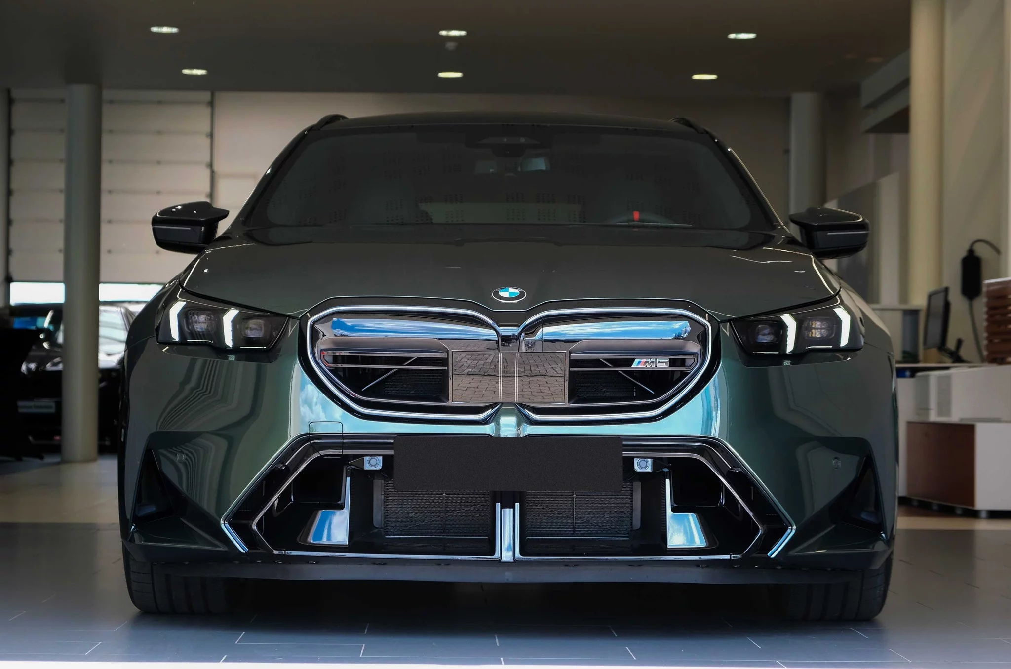 Malachite Green II BMW M5