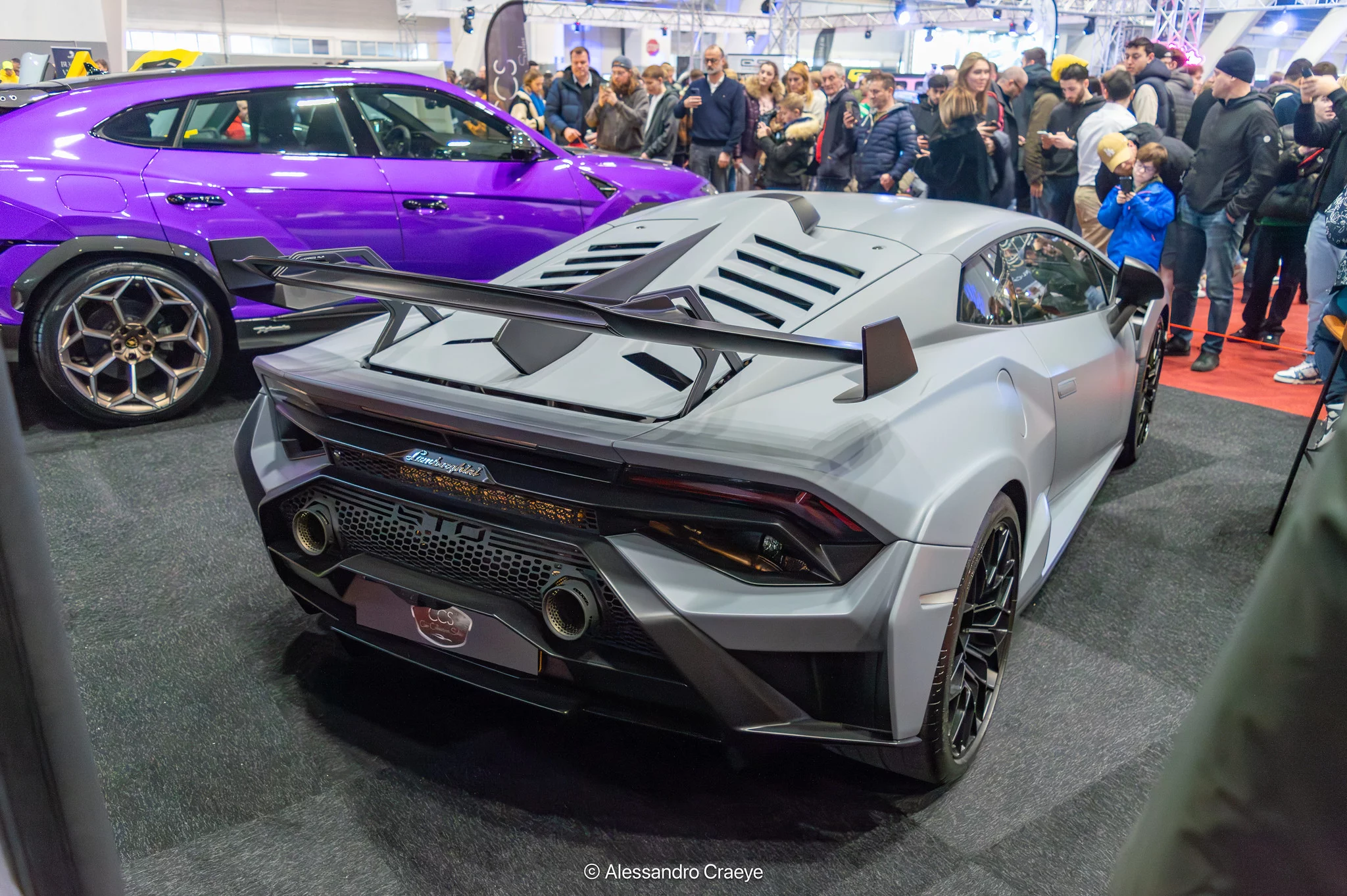 Grigio Acheso Lamborghini Huracán