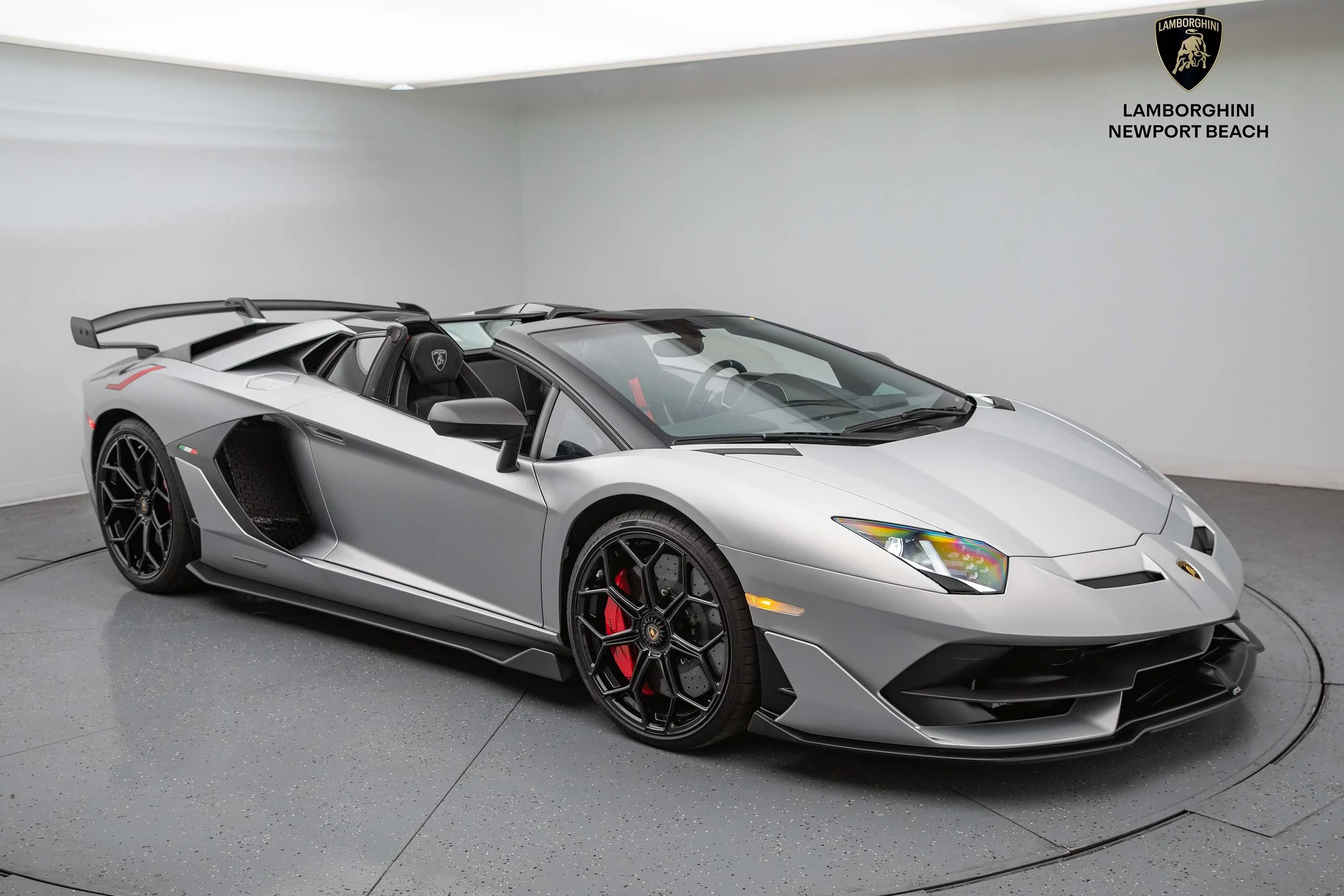 Grigio Adamas Lamborghini Aventador