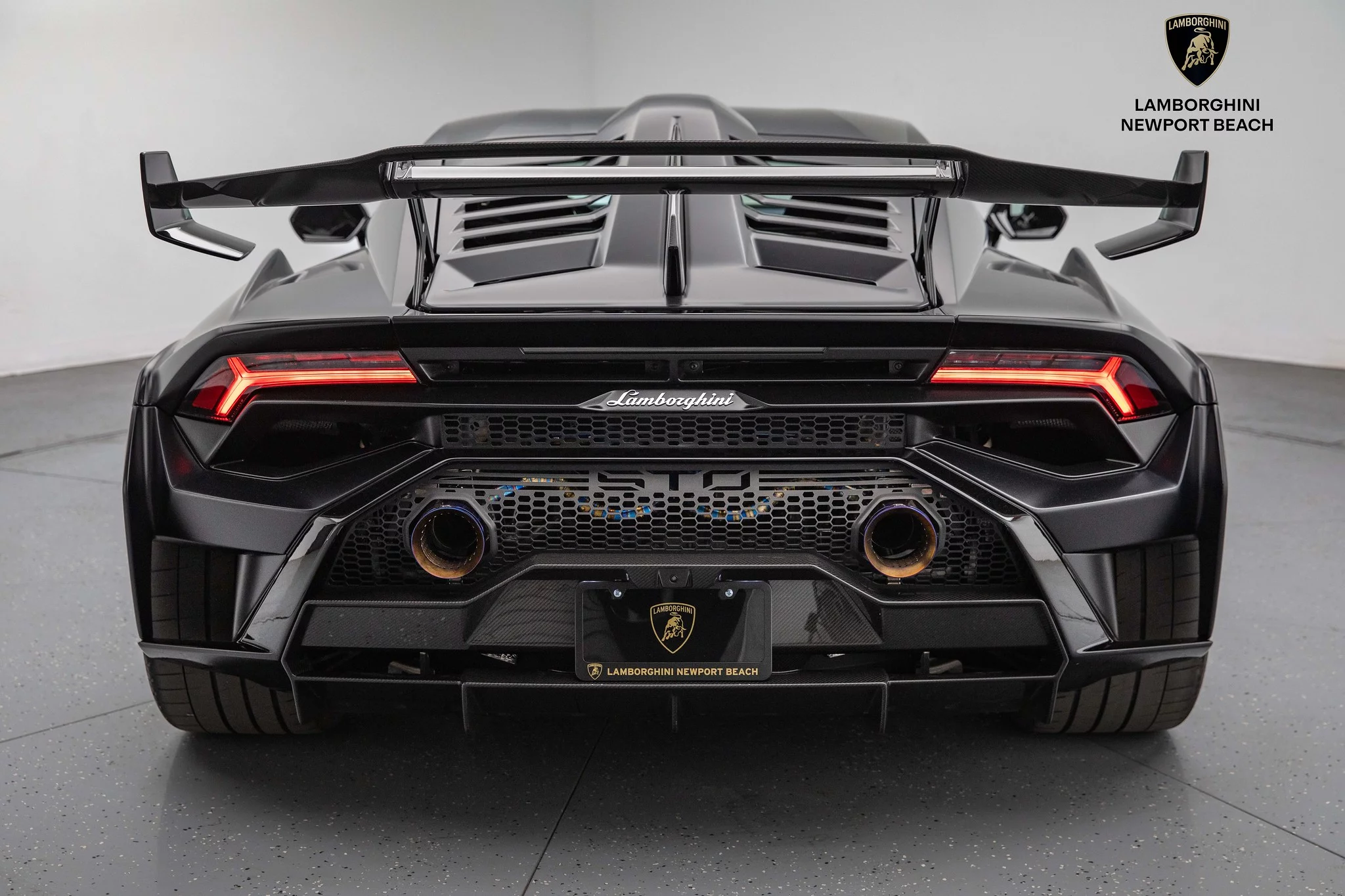 Nero Nemesis Lamborghini Huracán