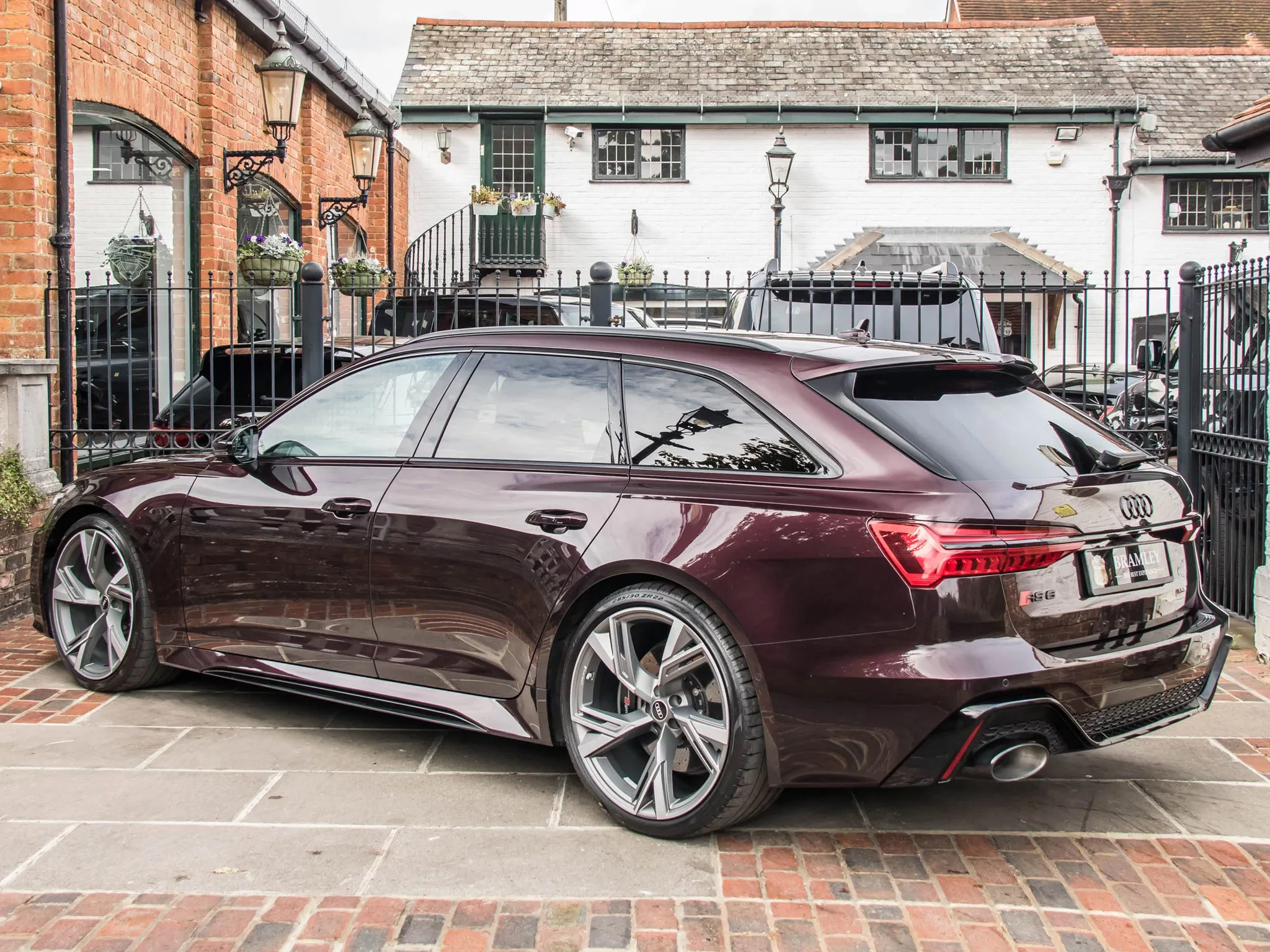 Dark Red Audi RS6 Avant