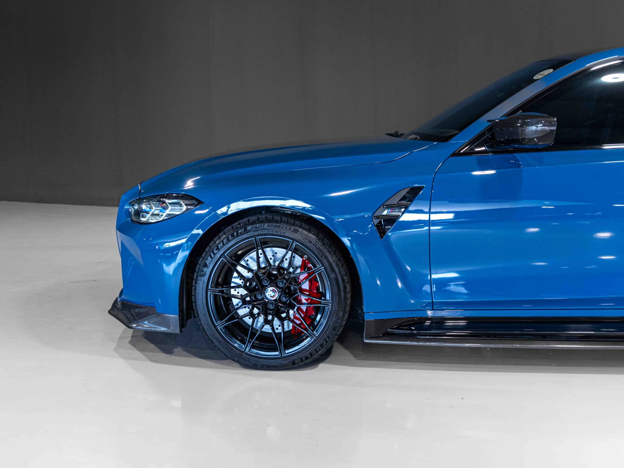 Violet Blue II BMW M3