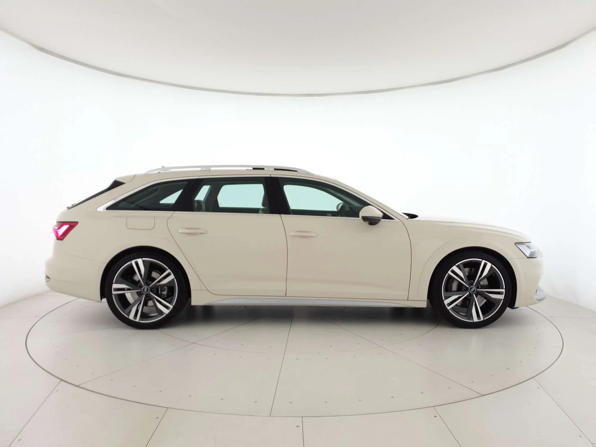 Magnolia Audi A6