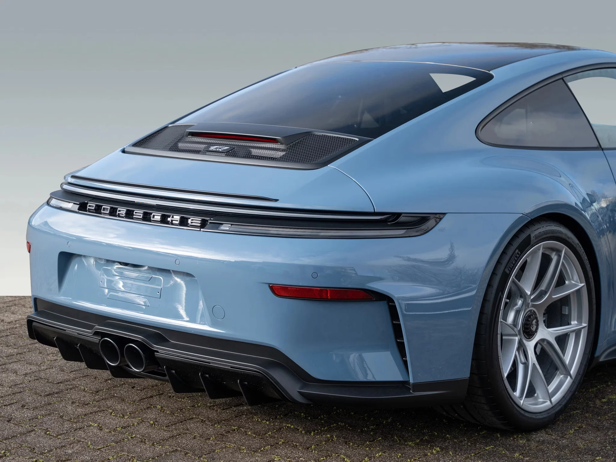 Etna Blue Porsche 911 GT3