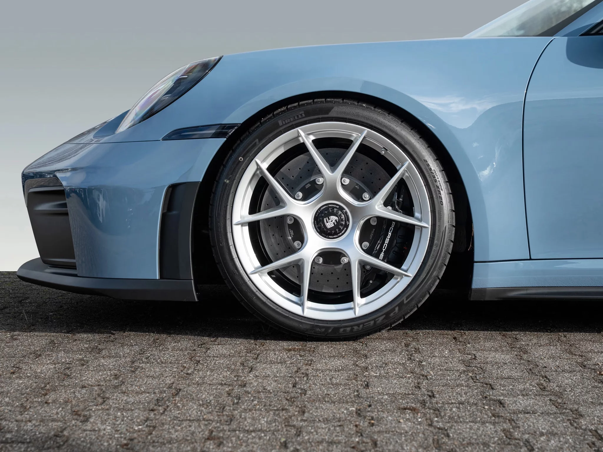 Etna Blue Porsche 911 GT3
