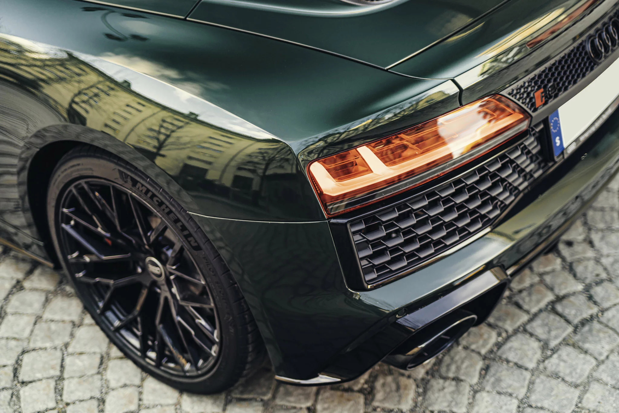 Goodwood Green Audi R8