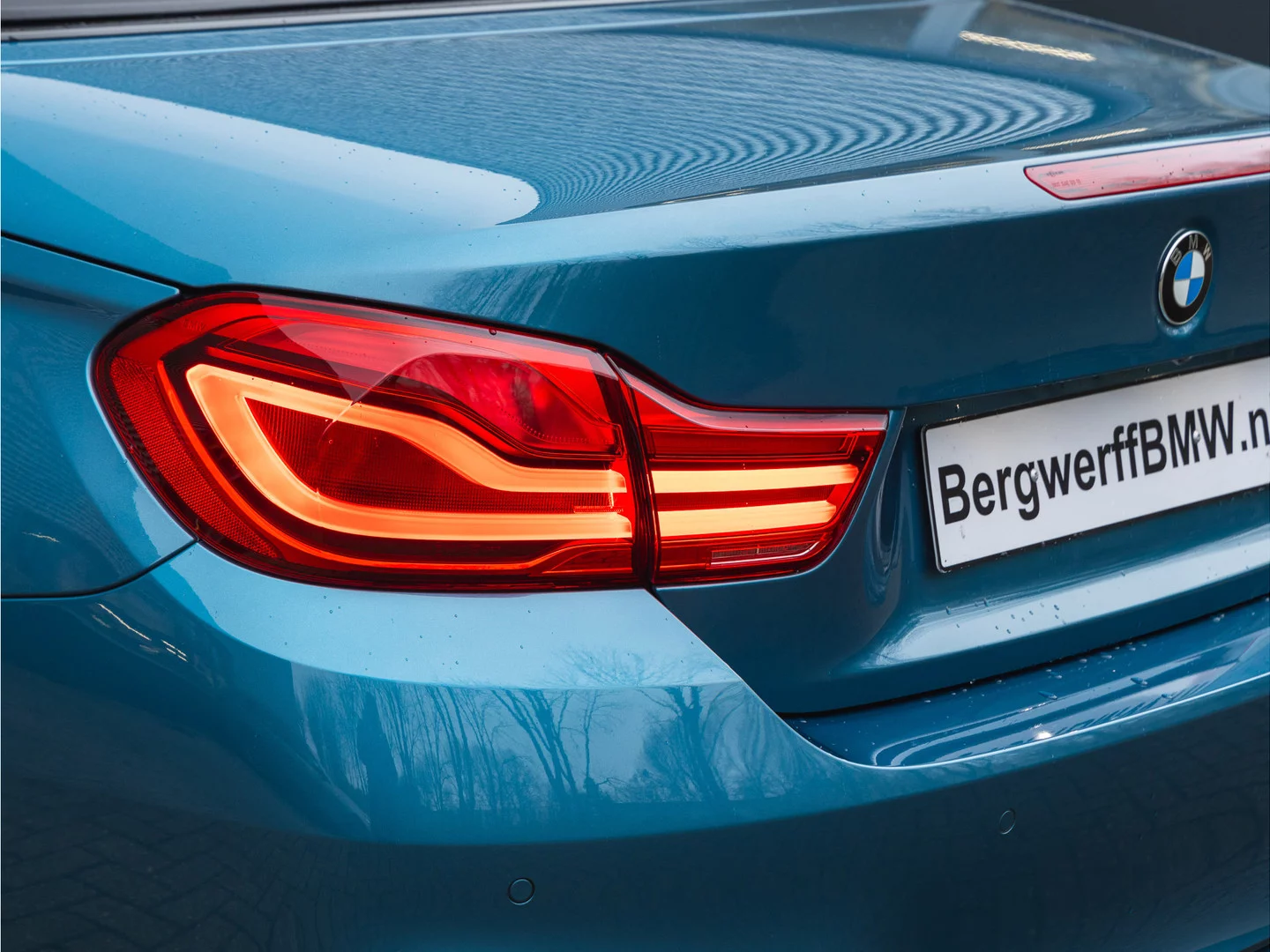 Maldives Blue II BMW M4