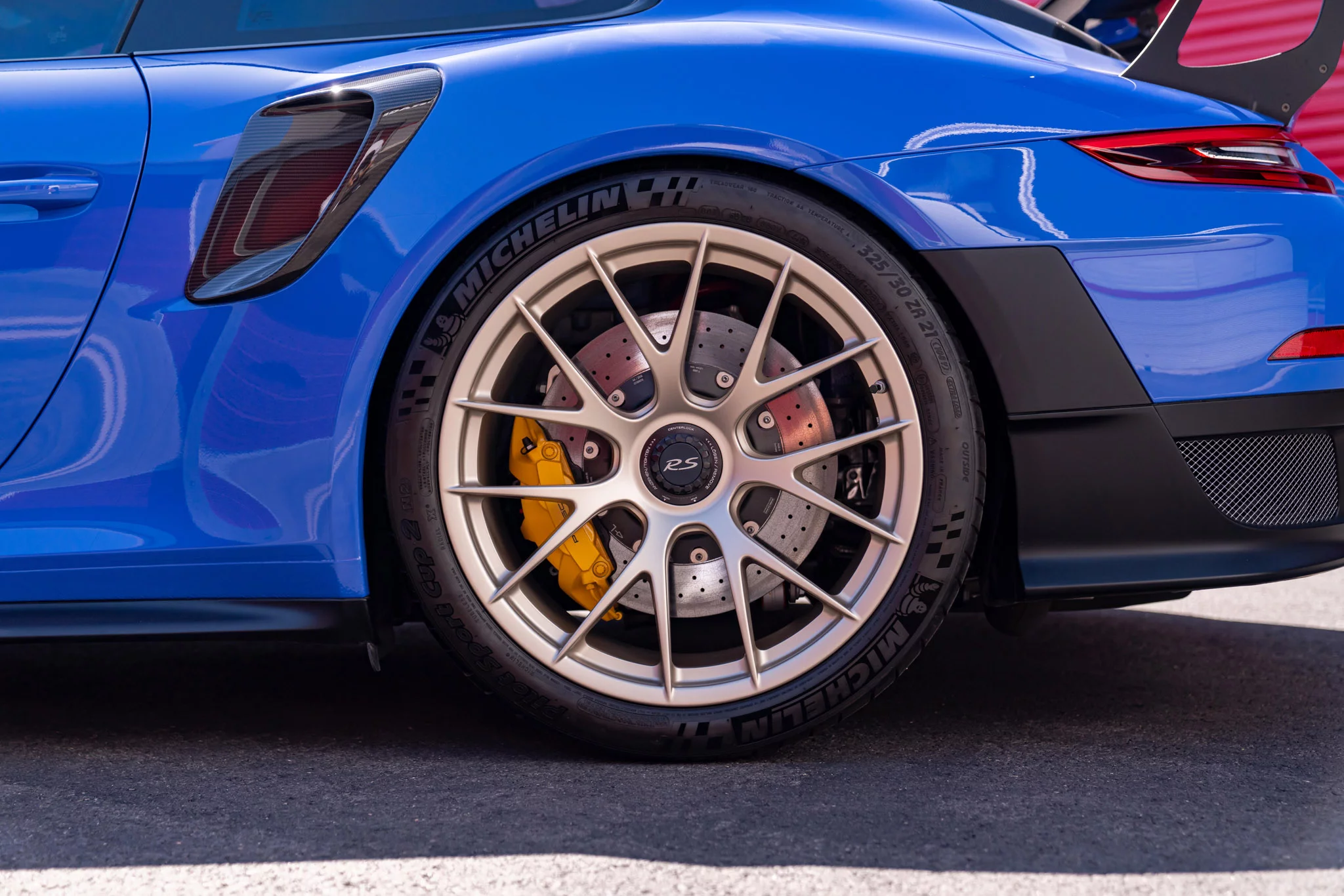 Maritime Blue Porsche 911 GT2 RS