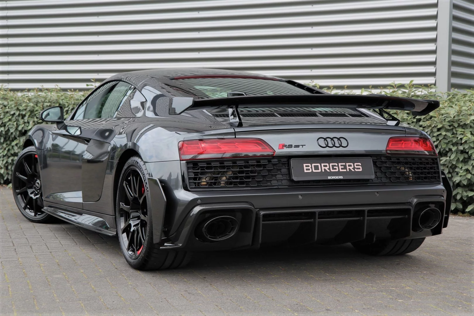 Daytona Grey Audi R8
