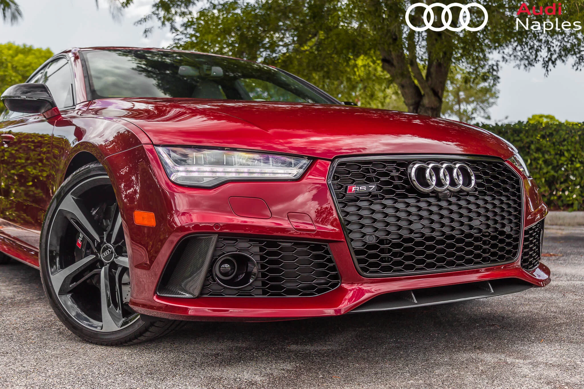Rubino Red Audi RS7 Sportback