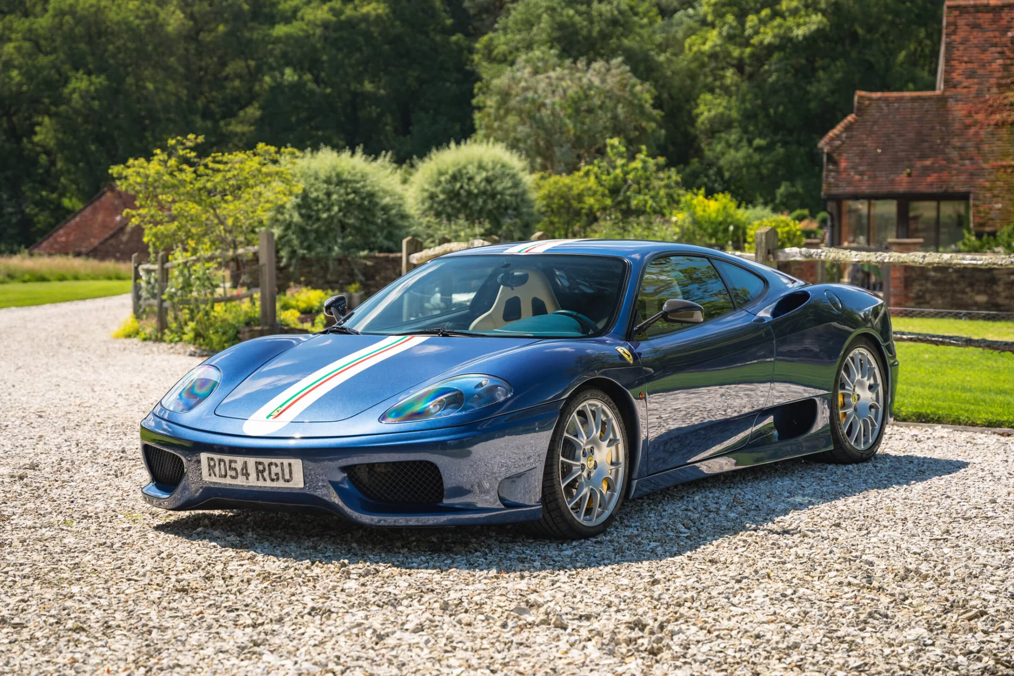 Blu Mirabeau Ferrari 360