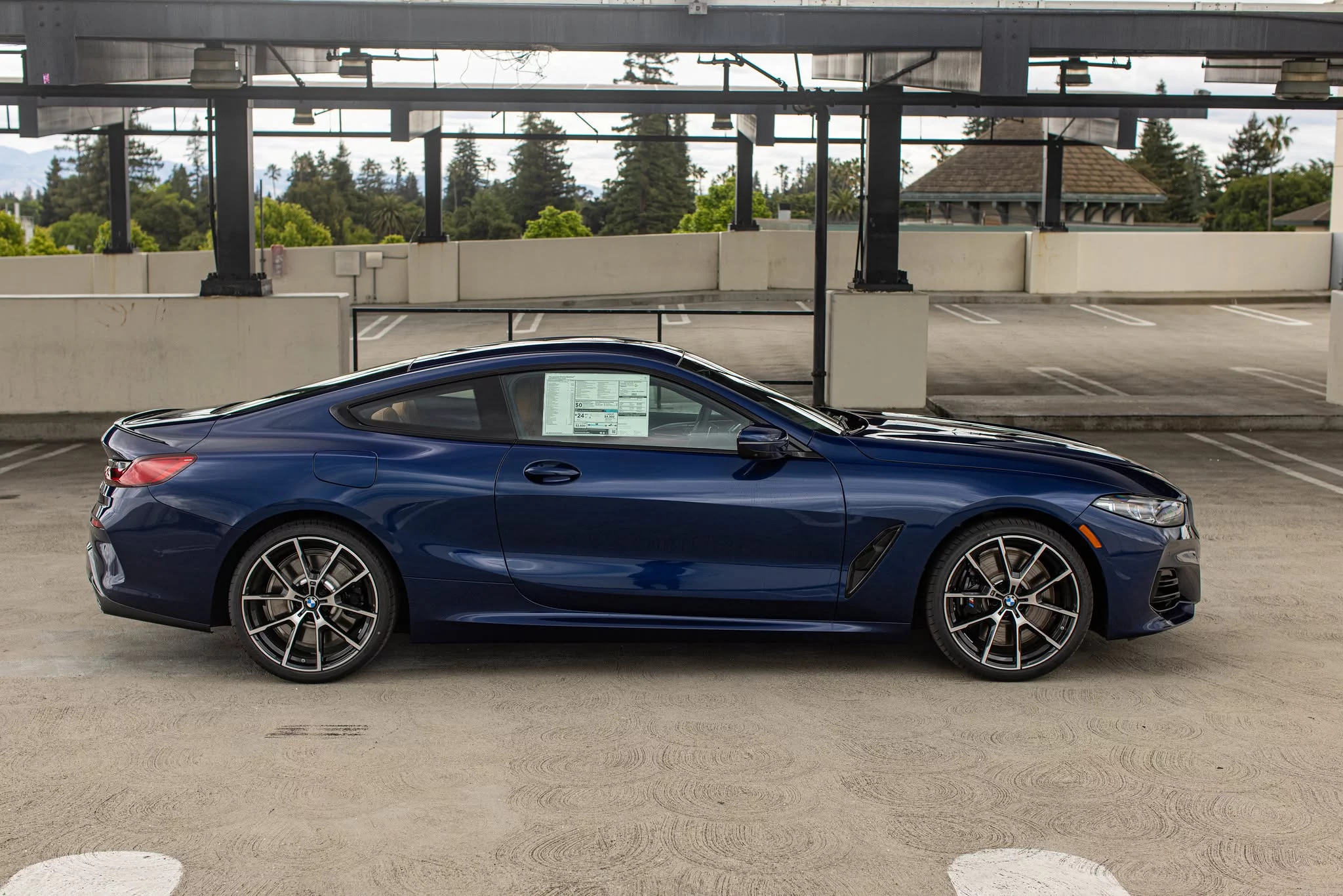 Mauritius Blue BMW 8 Series