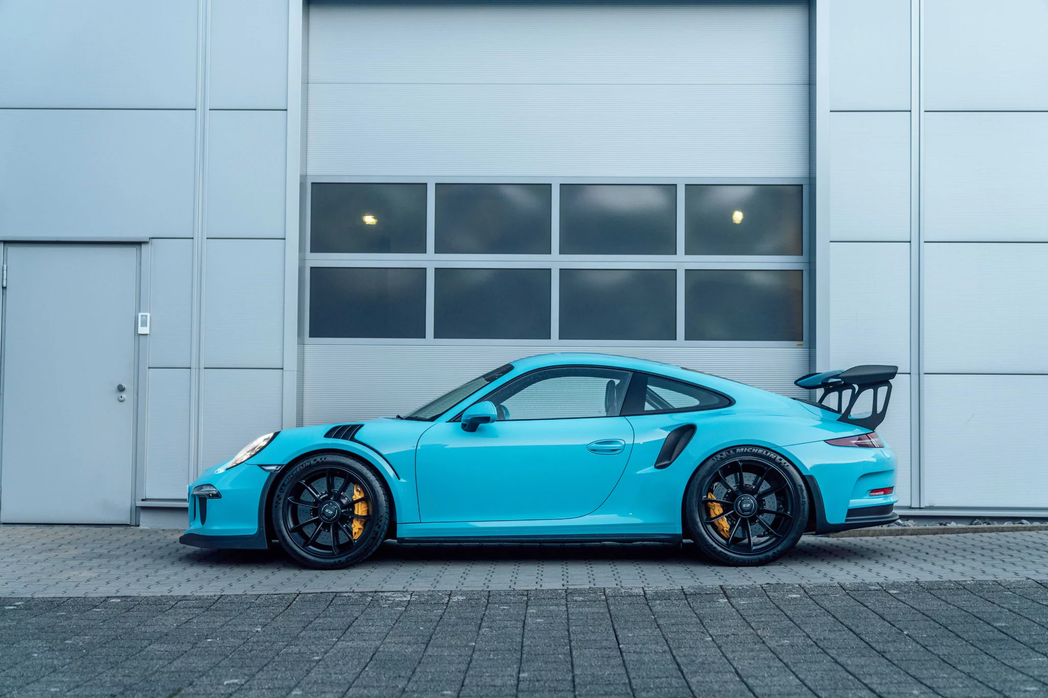 Olympic Blue Porsche 911 GT3 RS
