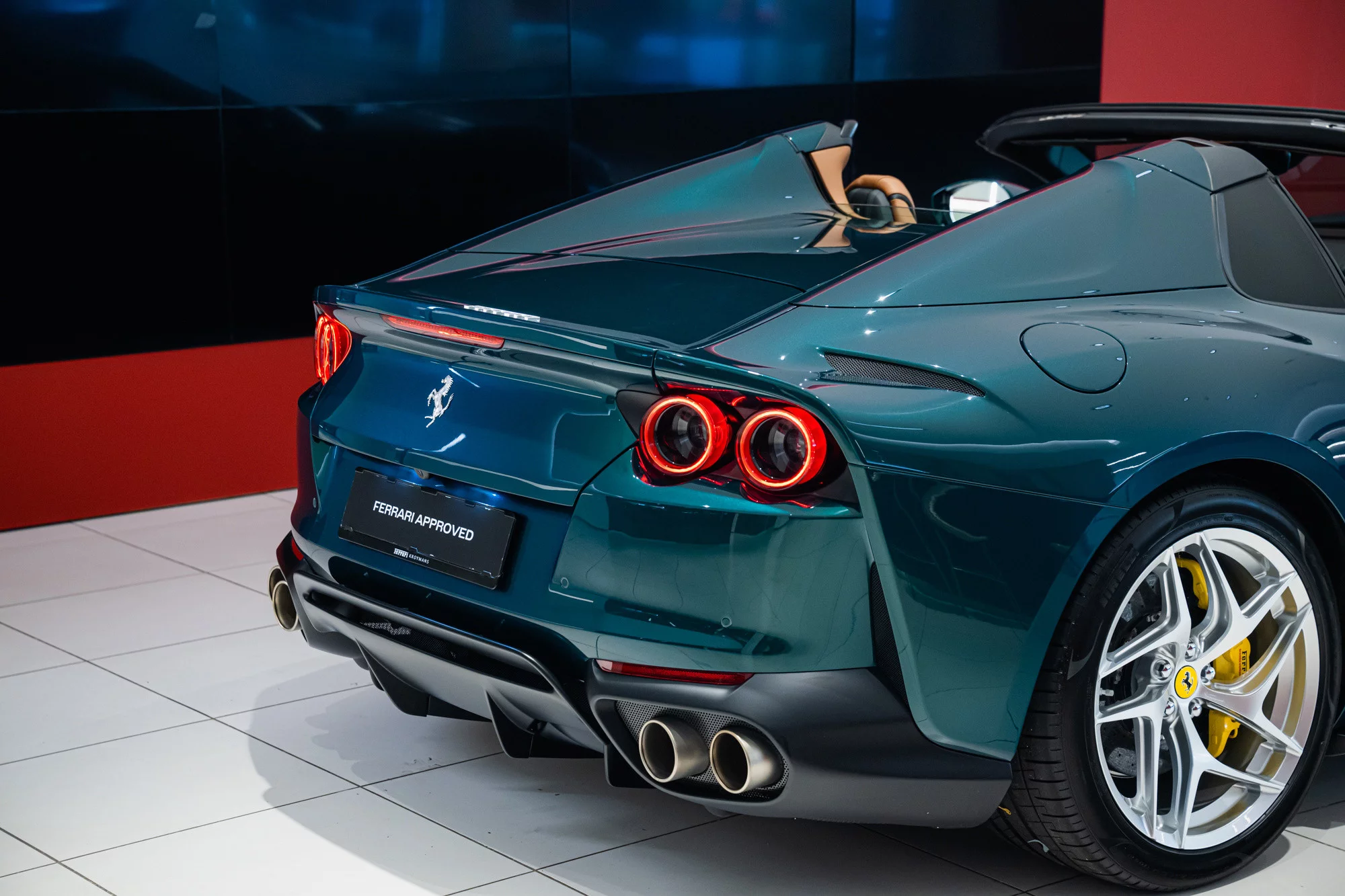 Verde Tracy Ferrari 812