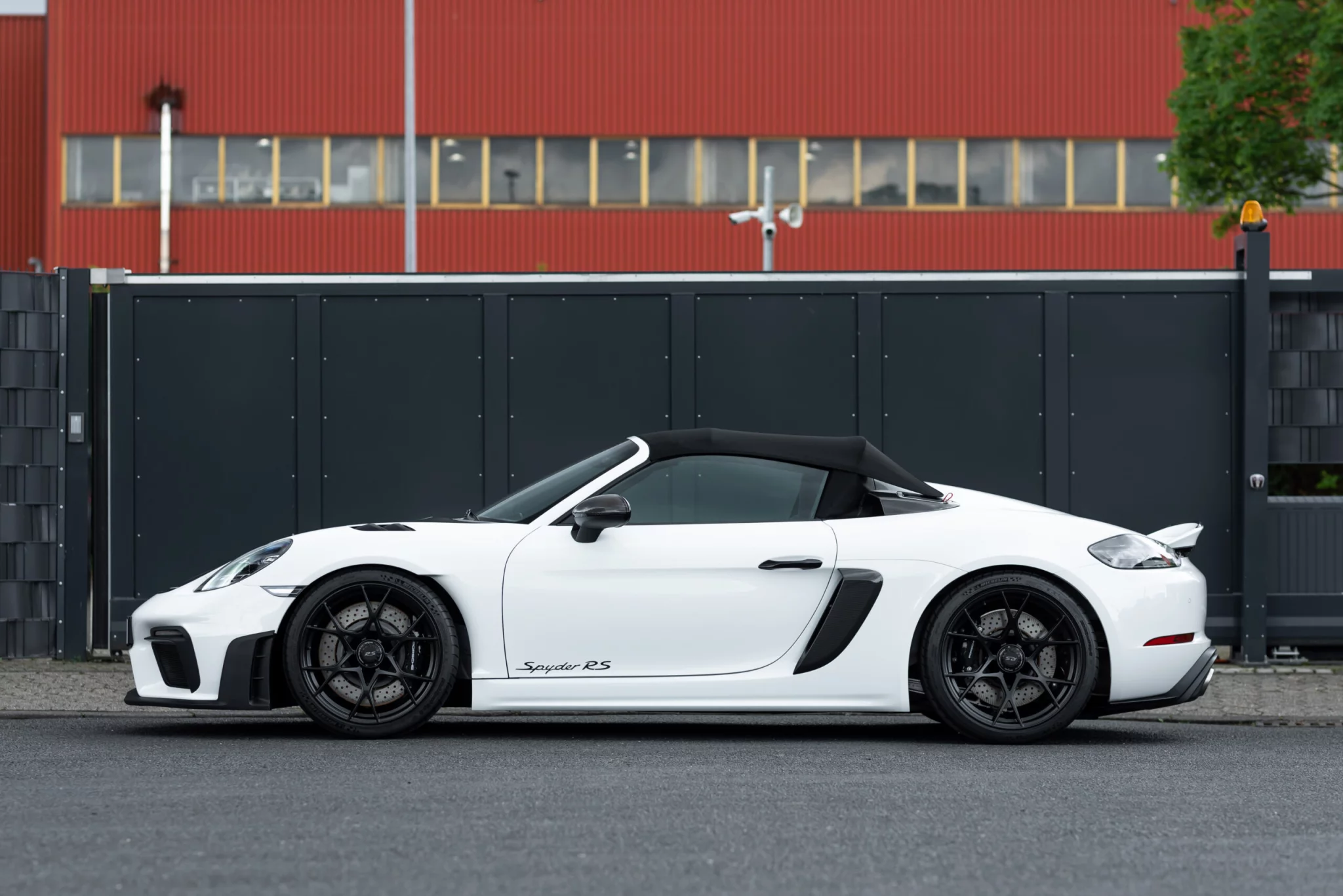 Pure White Porsche 718 Spyder RS