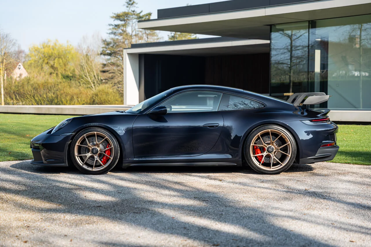 Dark Sapphire Metallic Porsche 911 GT3