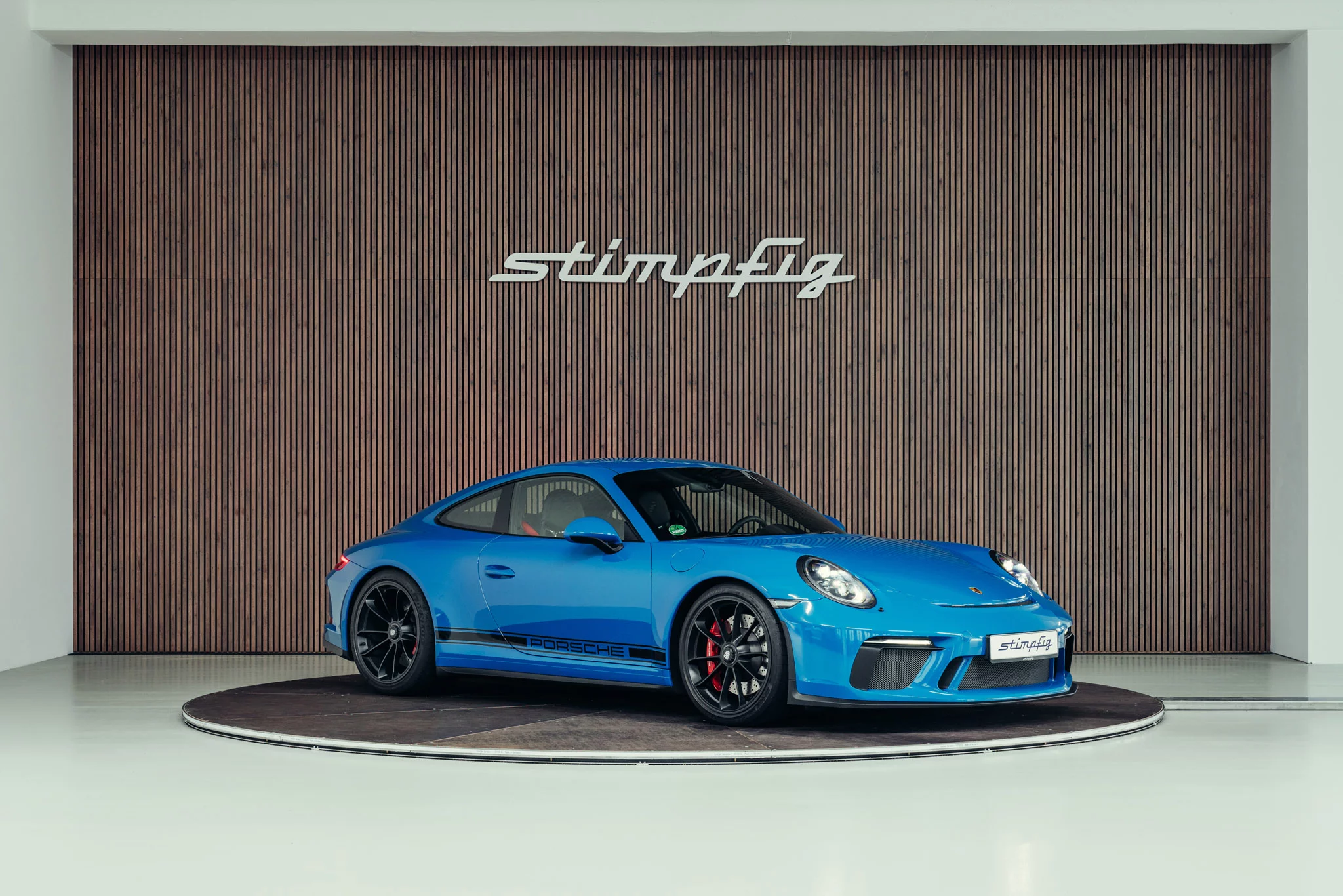 Turqoise Blue Porsche 911 GT3