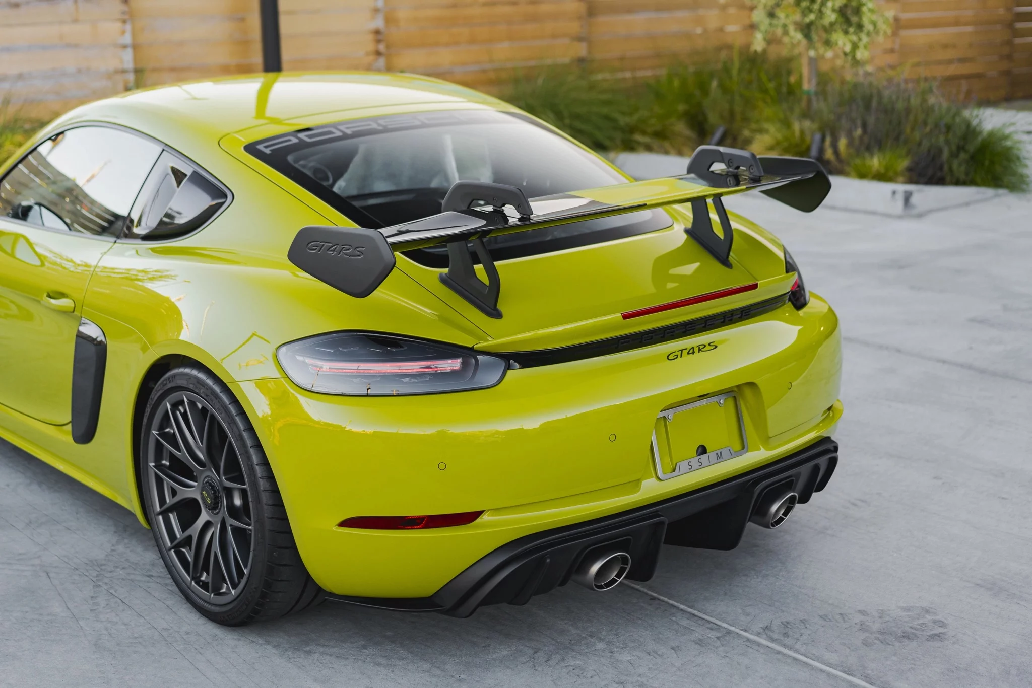 Linden Green Porsche 718 Cayman GT4 RS