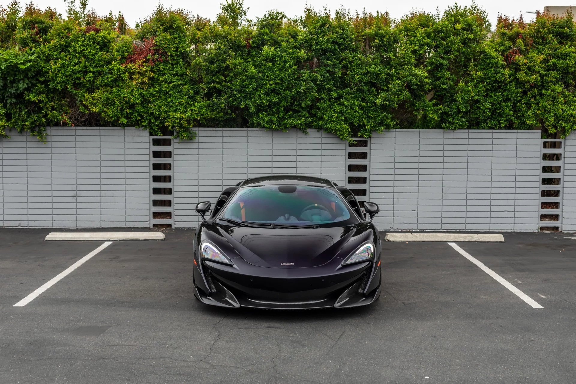 Amethyst Black McLaren 600LT
