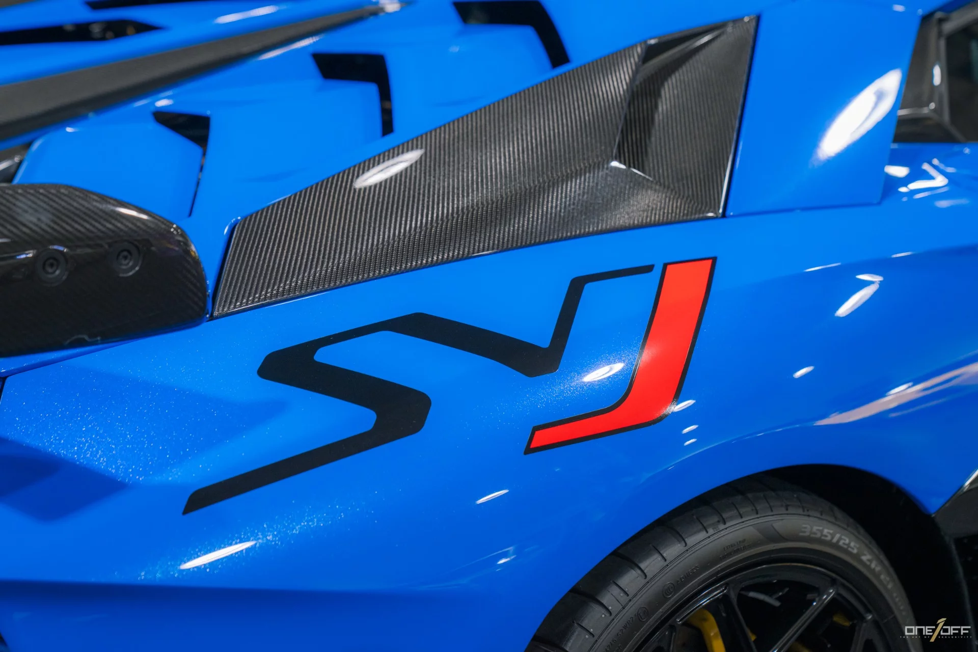 Blu Nila Lamborghini Aventador