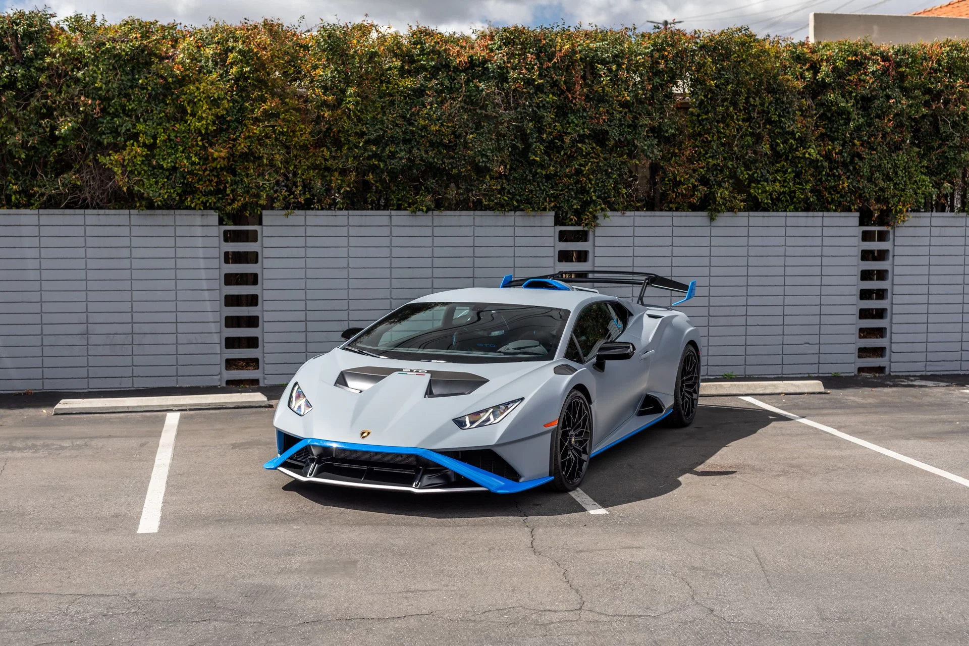 Grigio Acheso Lamborghini Huracán