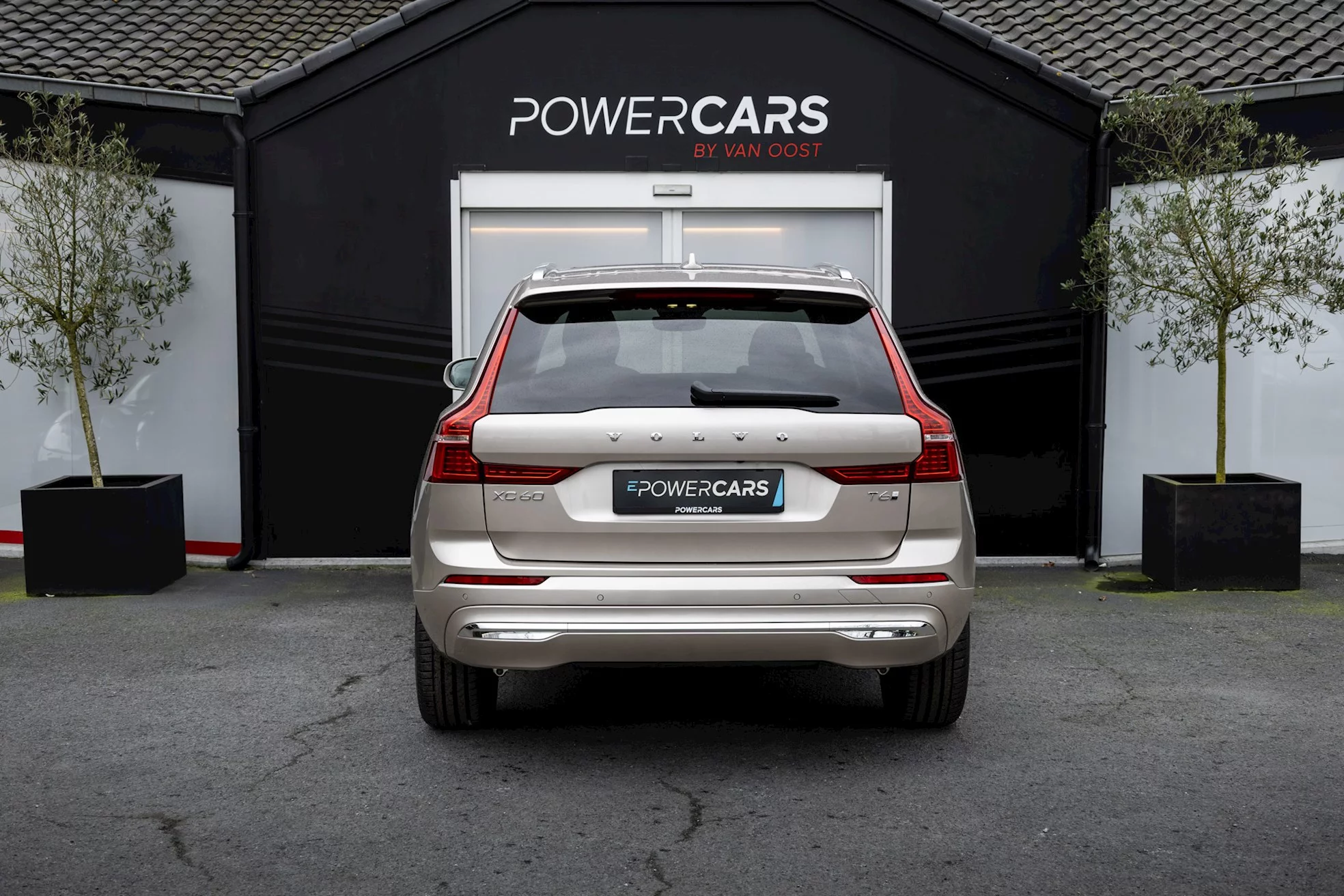 Bright Dusk Volvo XC60