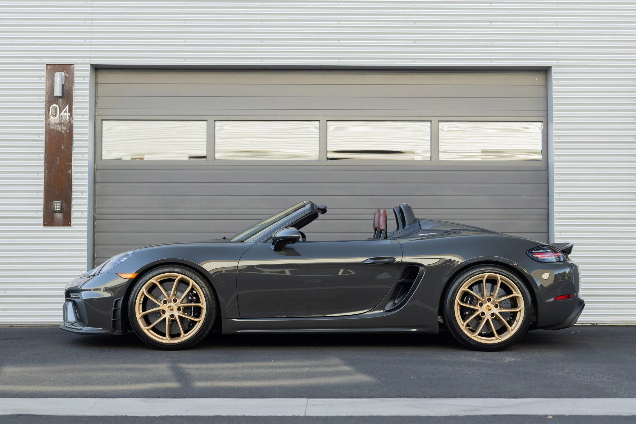 Slate Grey Porsche 718
