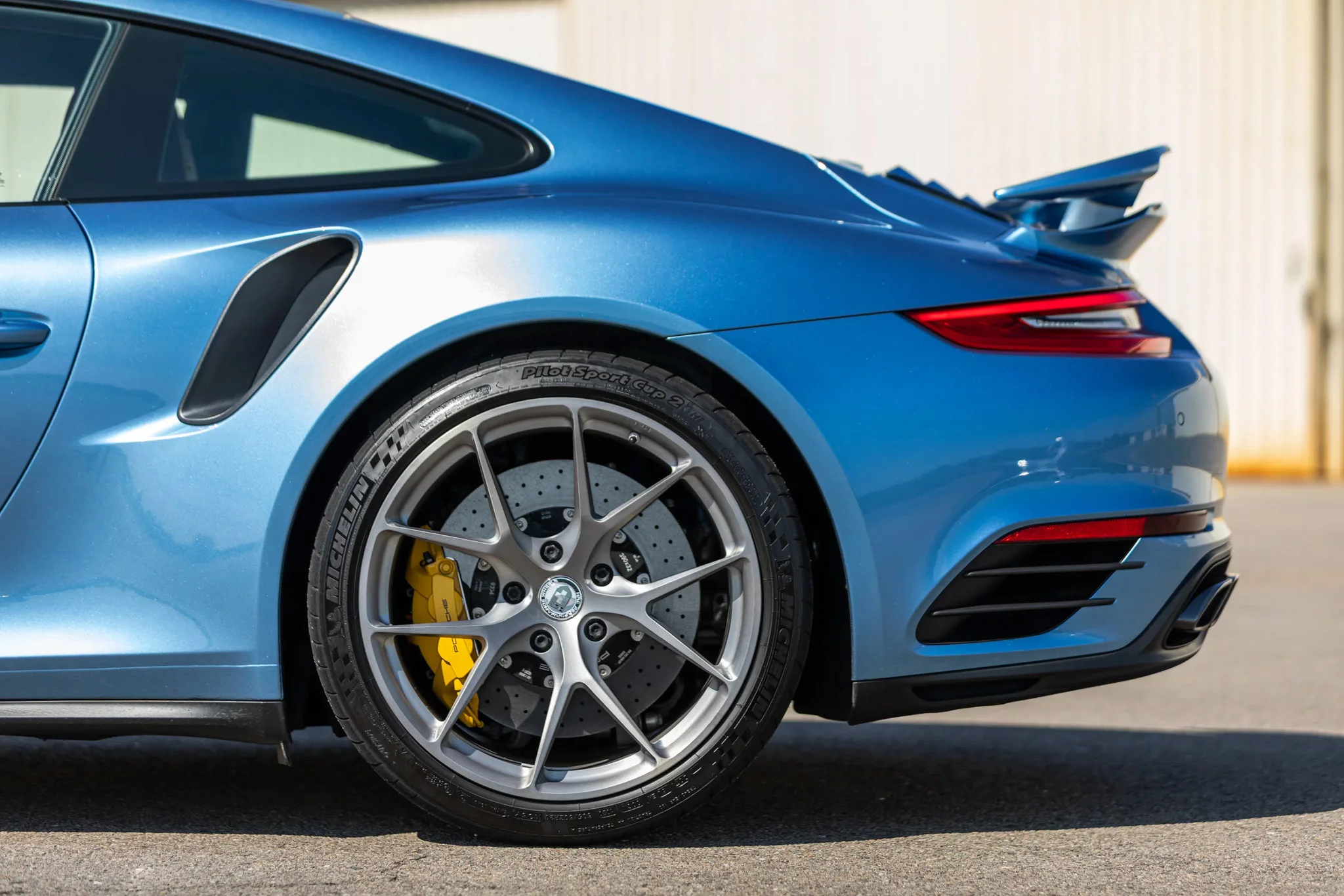 Azzurro California Porsche 911 Turbo
