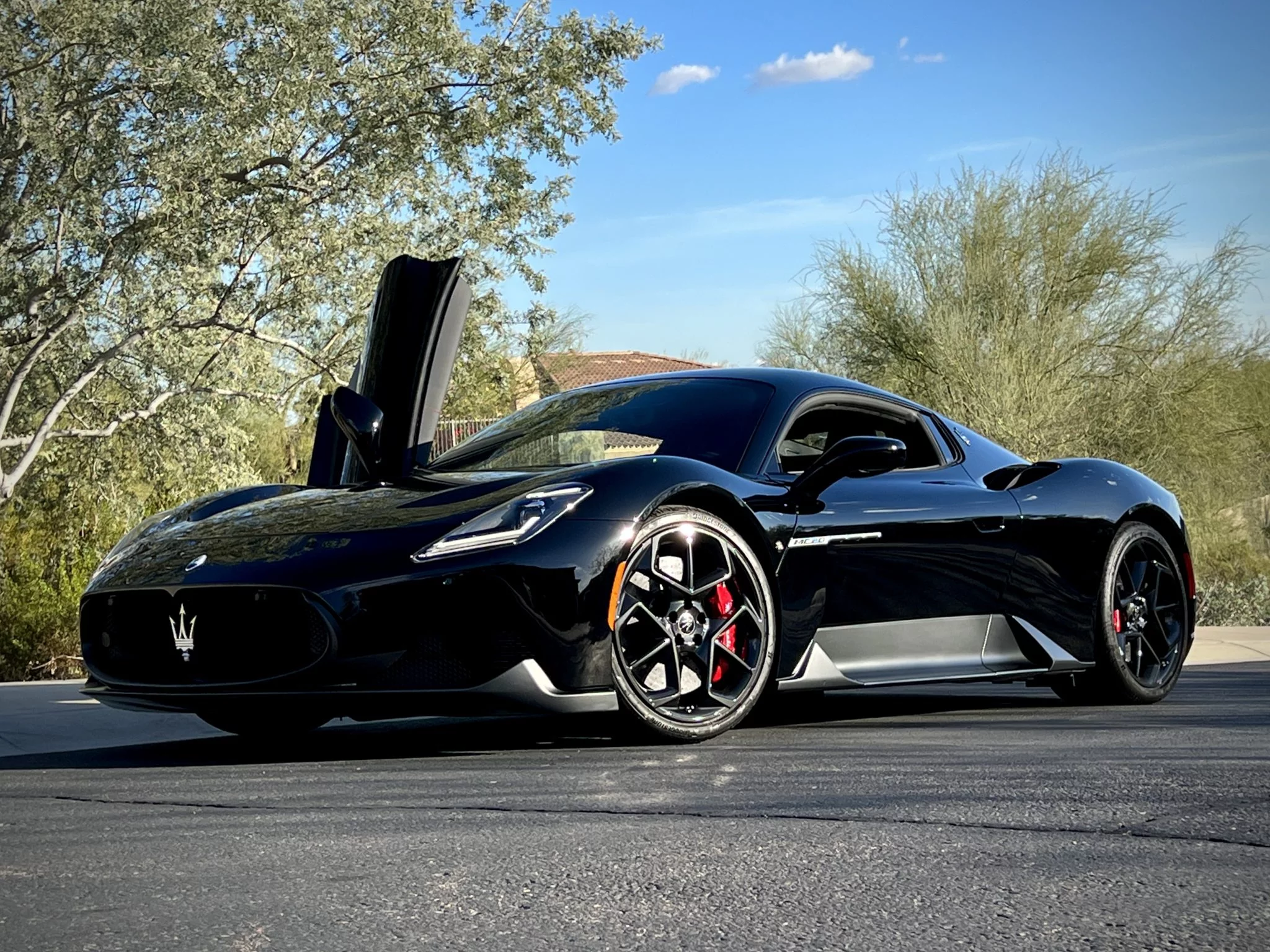 Nero Enigma Maserati MC20