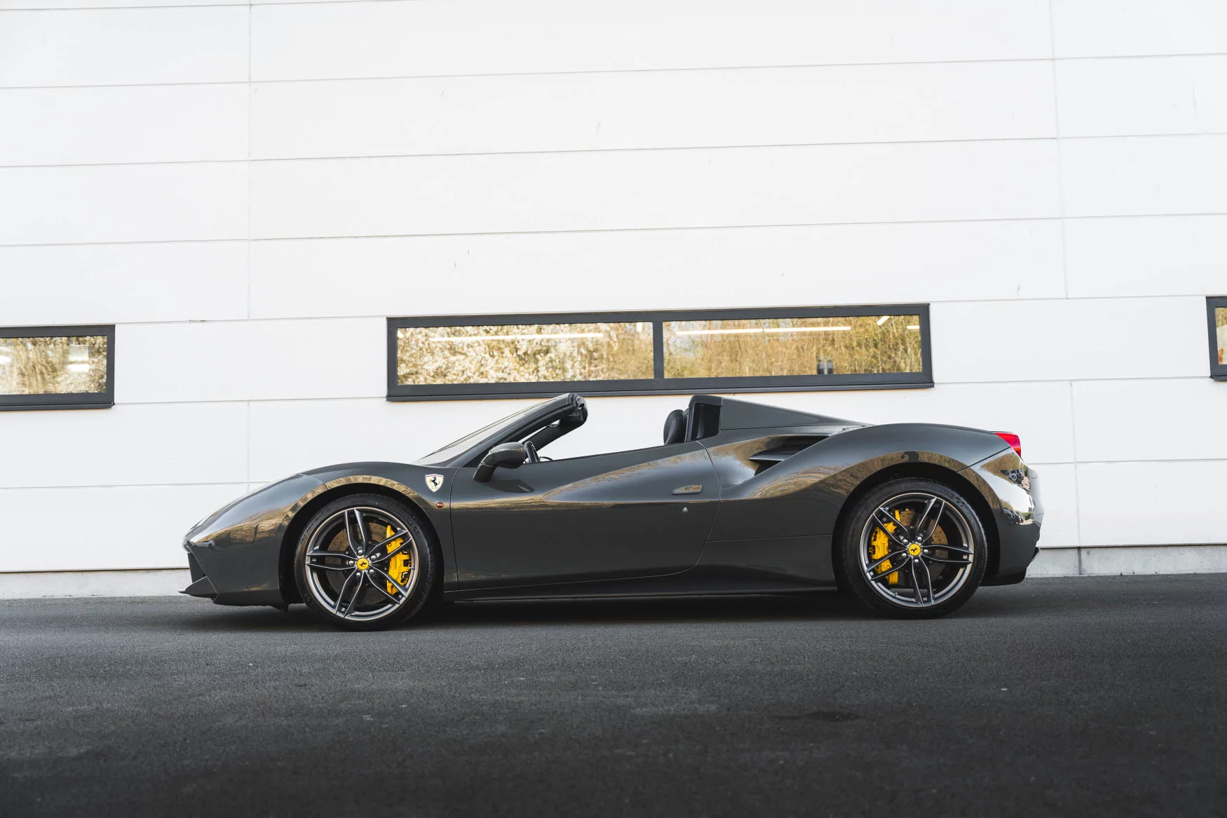 Grigio Scuro Ferrari 488
