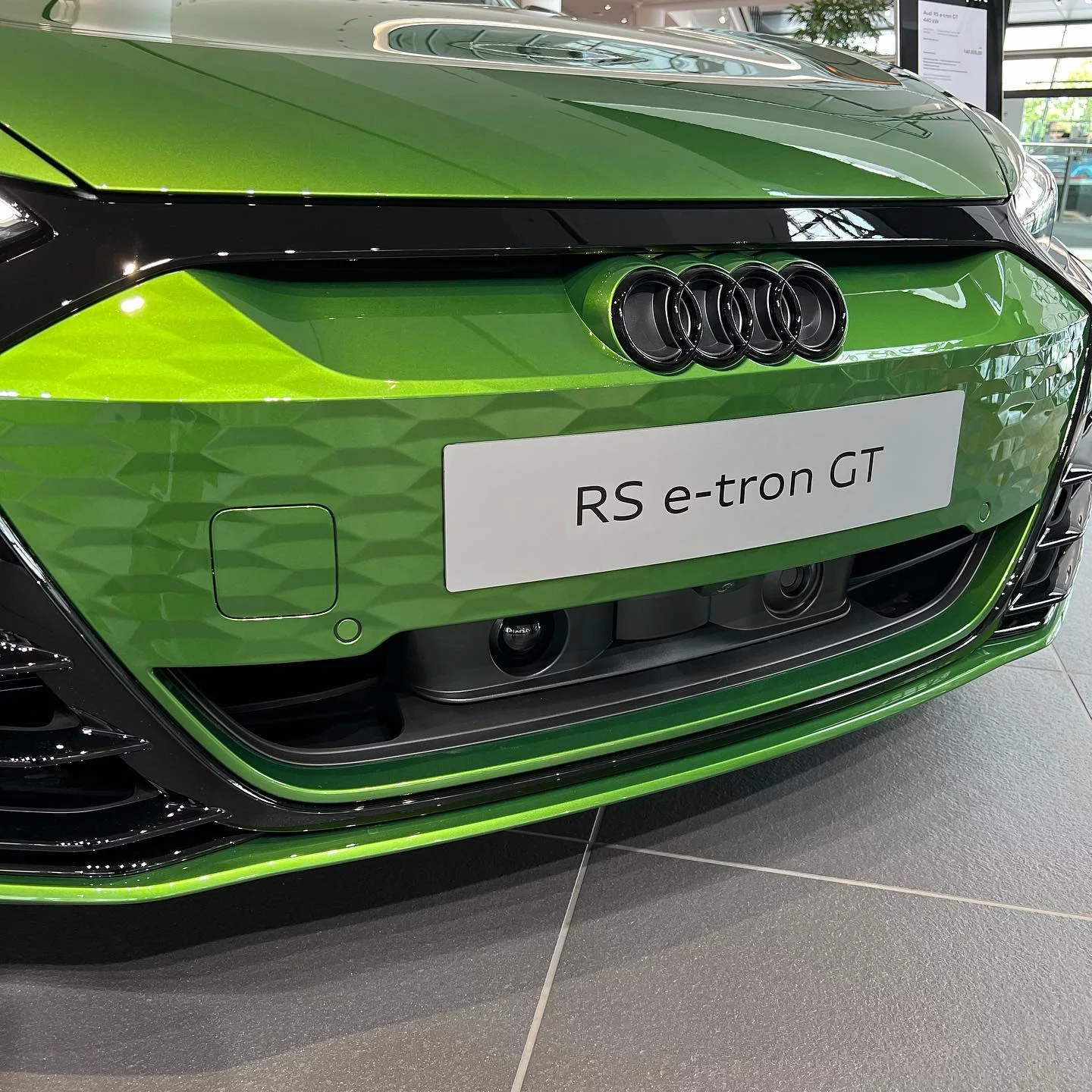 Mamba Green Audi RS e-tron GT