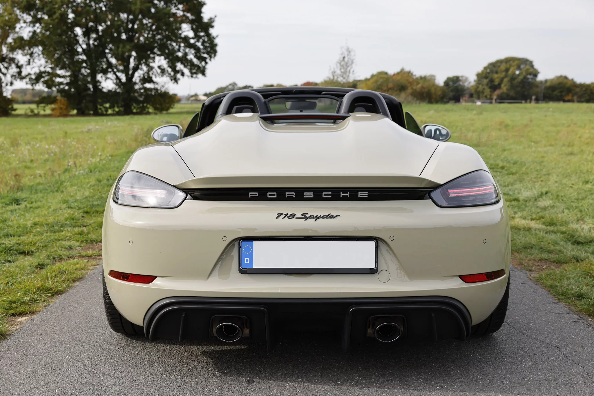 Stone Grey Porsche 718
