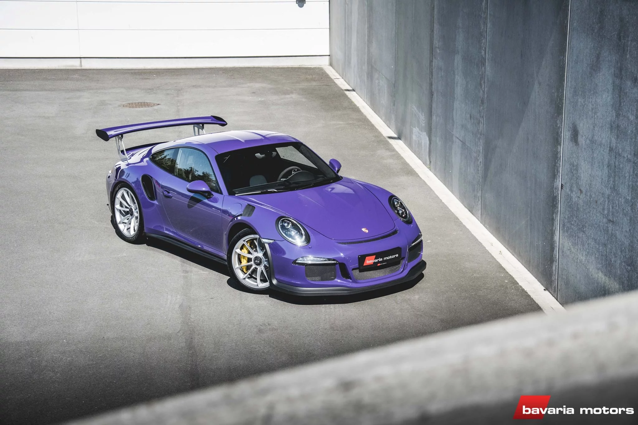 Ultraviolet Porsche 911 GT3 RS