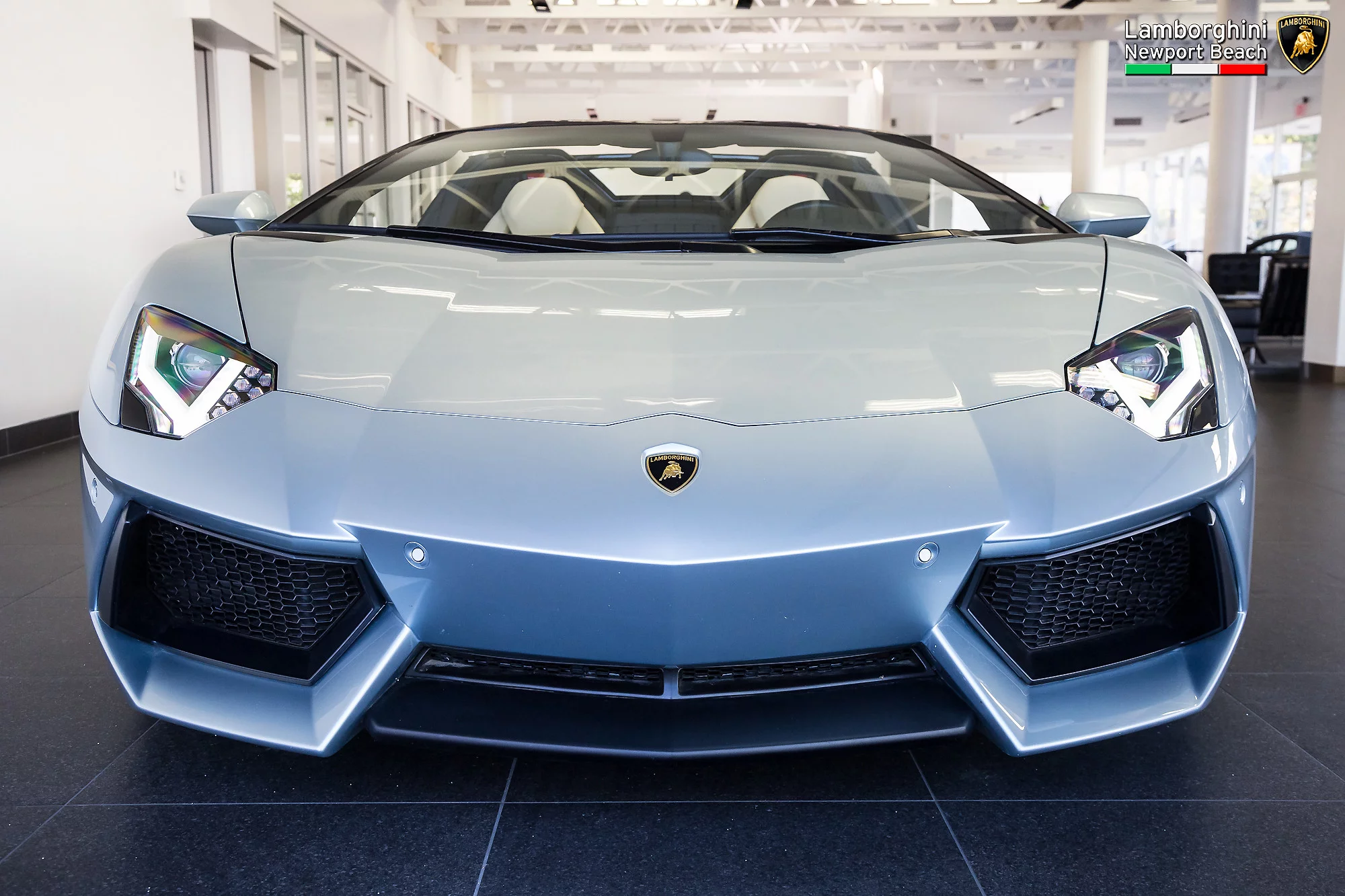 Azzurro Thetys Lamborghini Aventador
