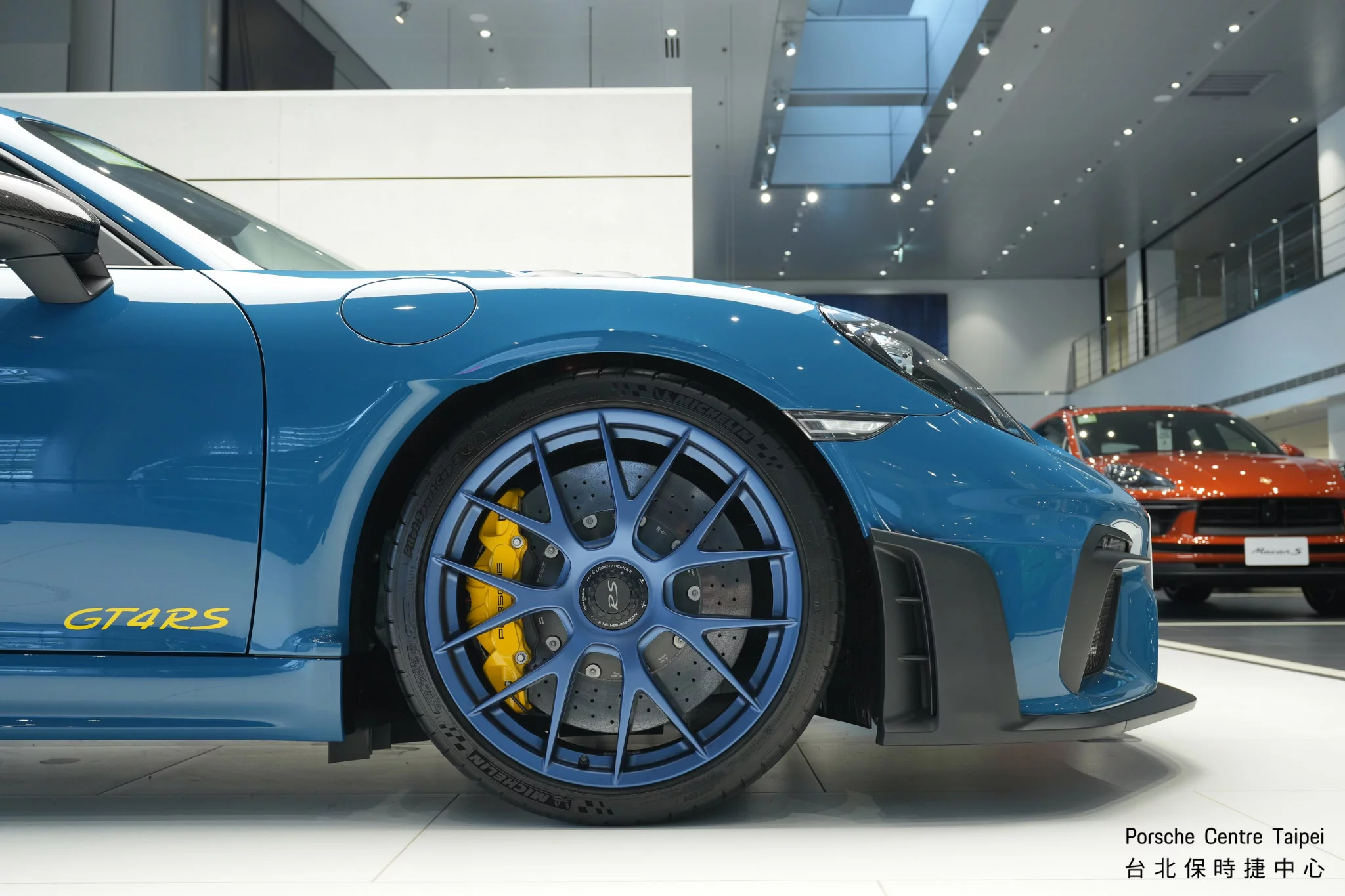Oslo Blue Porsche 718 Cayman GT4 RS