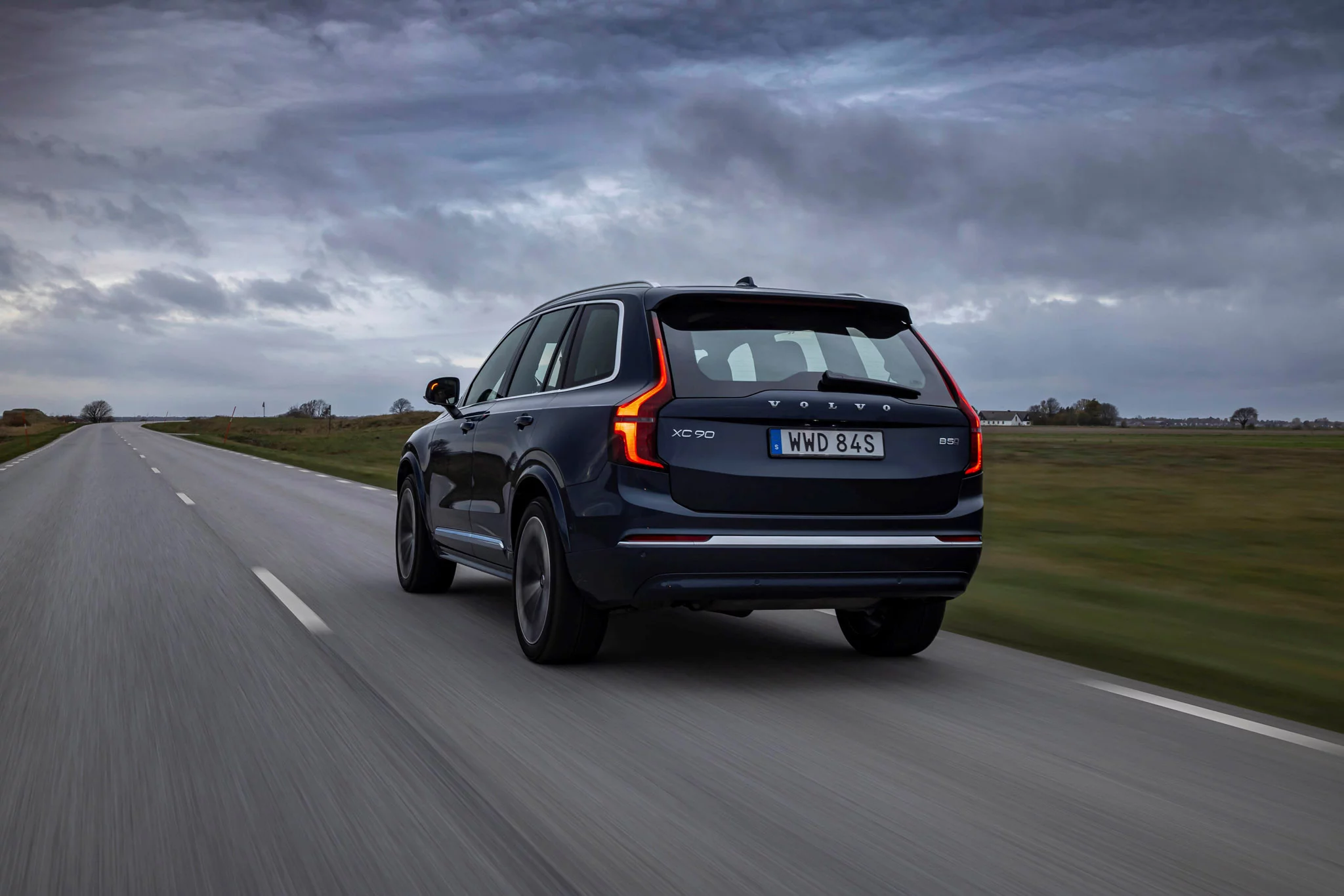 Denim Blue Volvo XC90