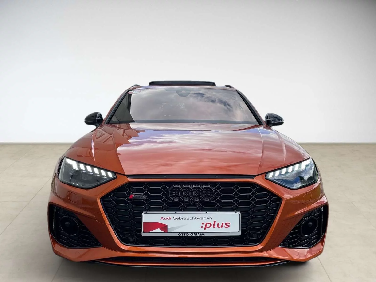 Orange Flame Audi RS4 Avant