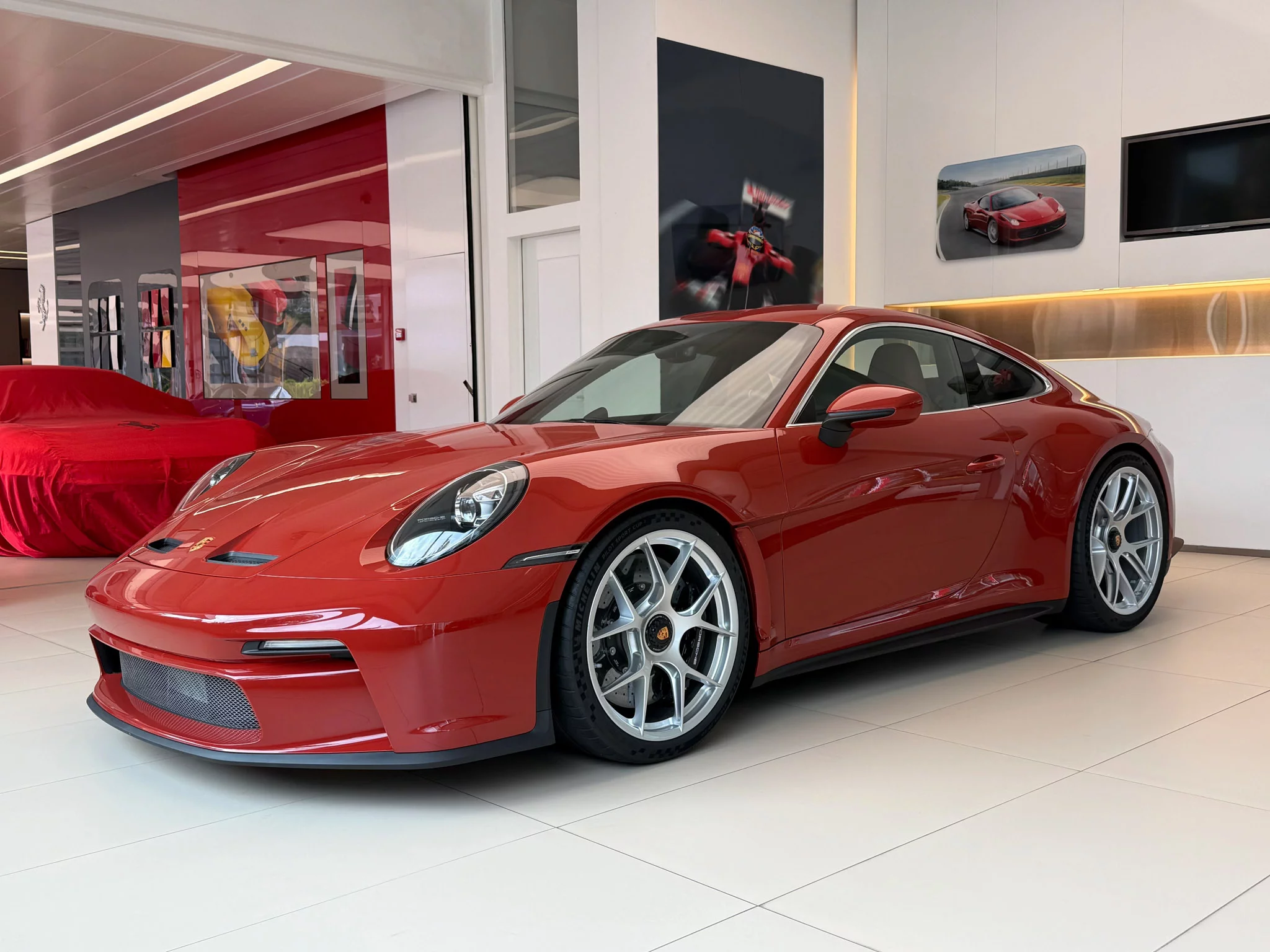 Peru Red Porsche 911 S/T