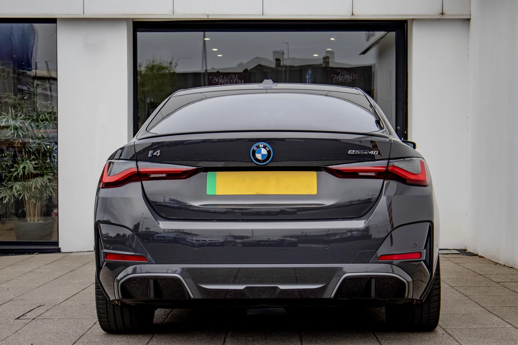 Dravit Grey BMW i4