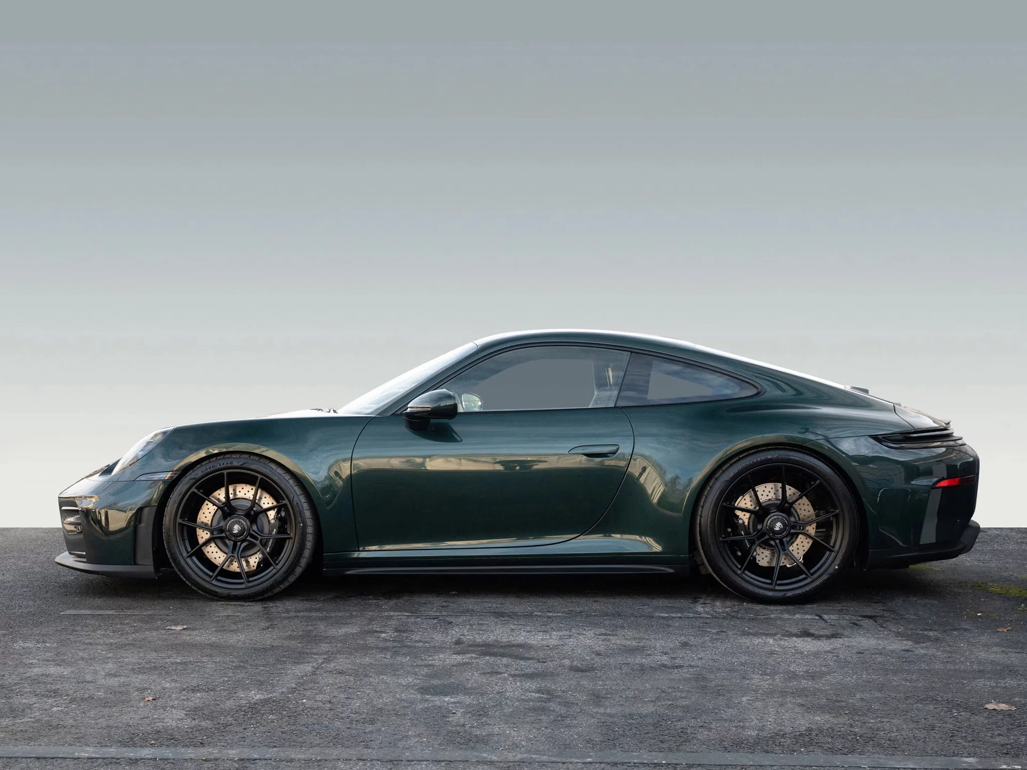 Forest Green Metallic Porsche 911 GT3