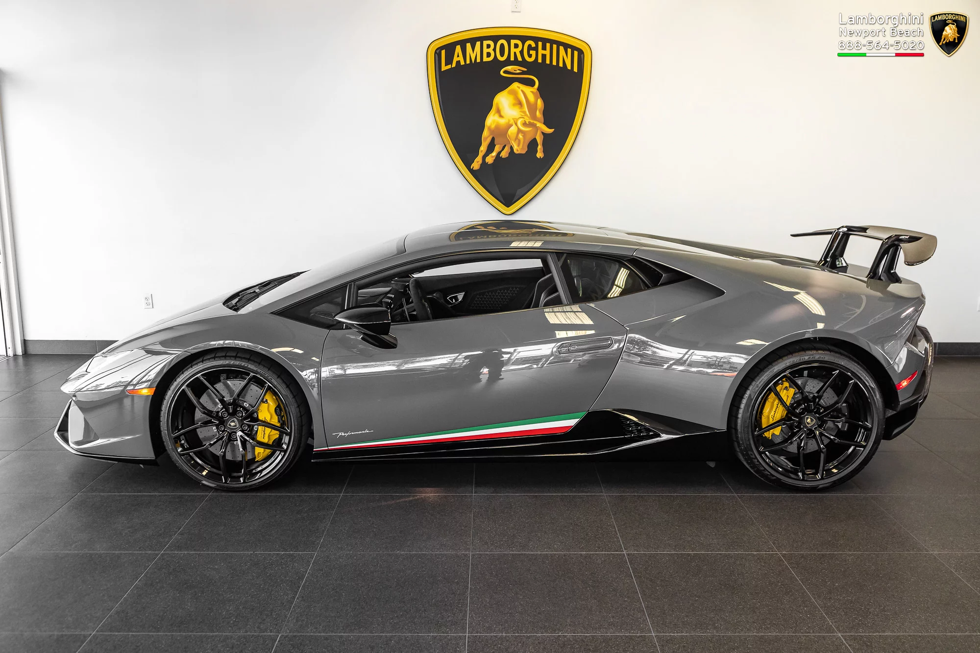 Grigio Telesto Lamborghini Huracán