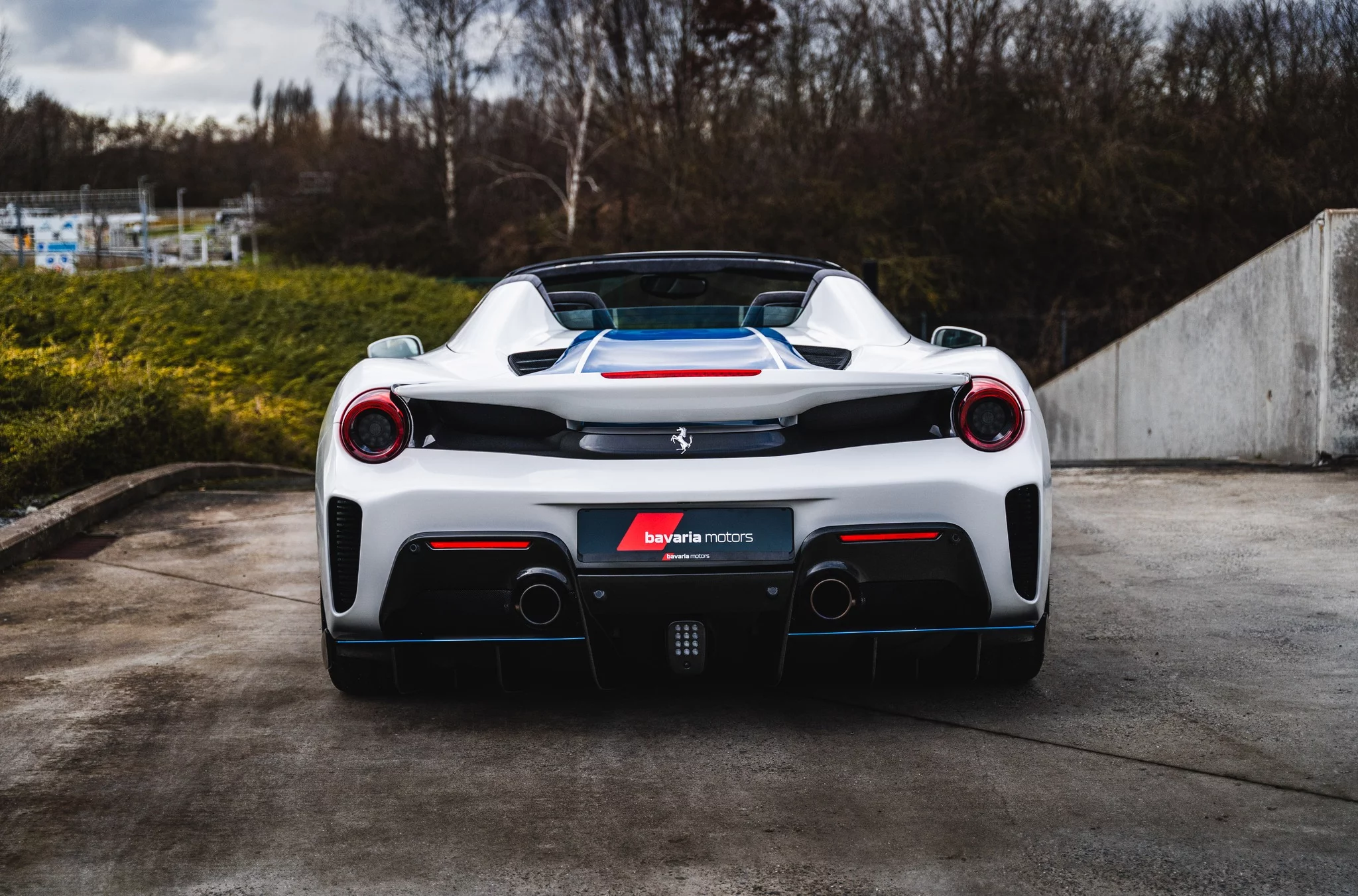 Bianco Sanae Ferrari 488