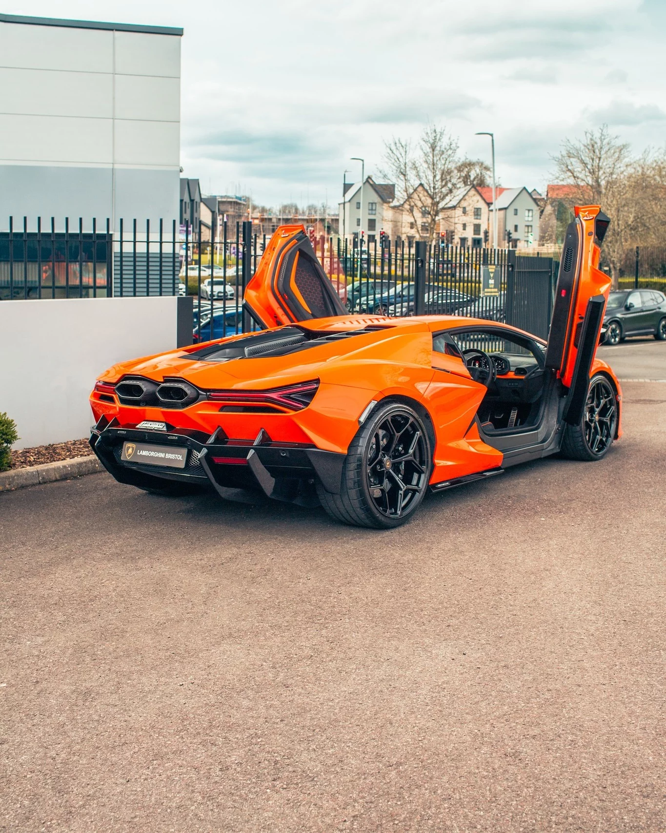 Arancio Apodis Lamborghini Revuelto