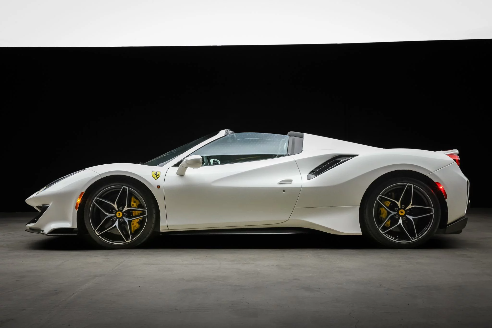 Bianco King Ferrari 488