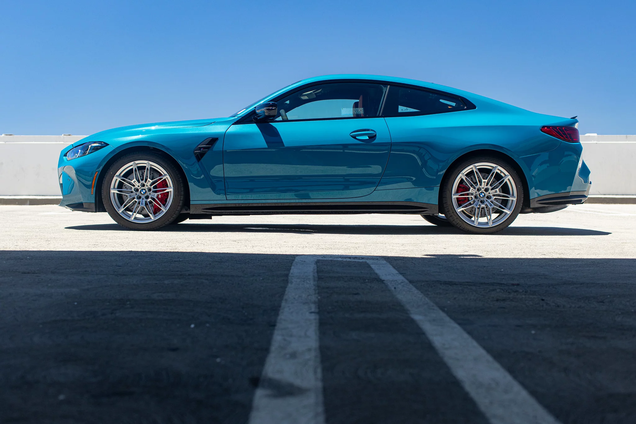 Blue Bay Lagoon BMW M4
