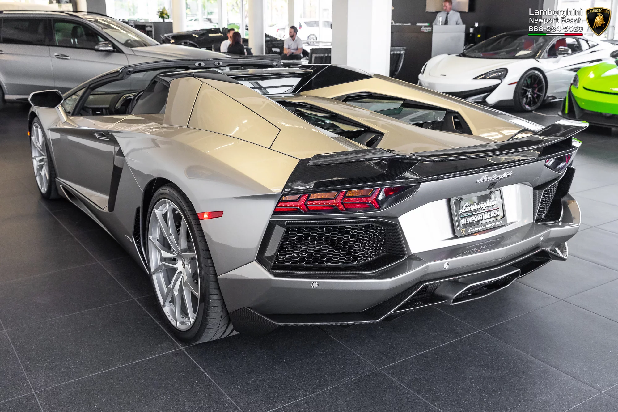 Grigio Antares Lamborghini Aventador